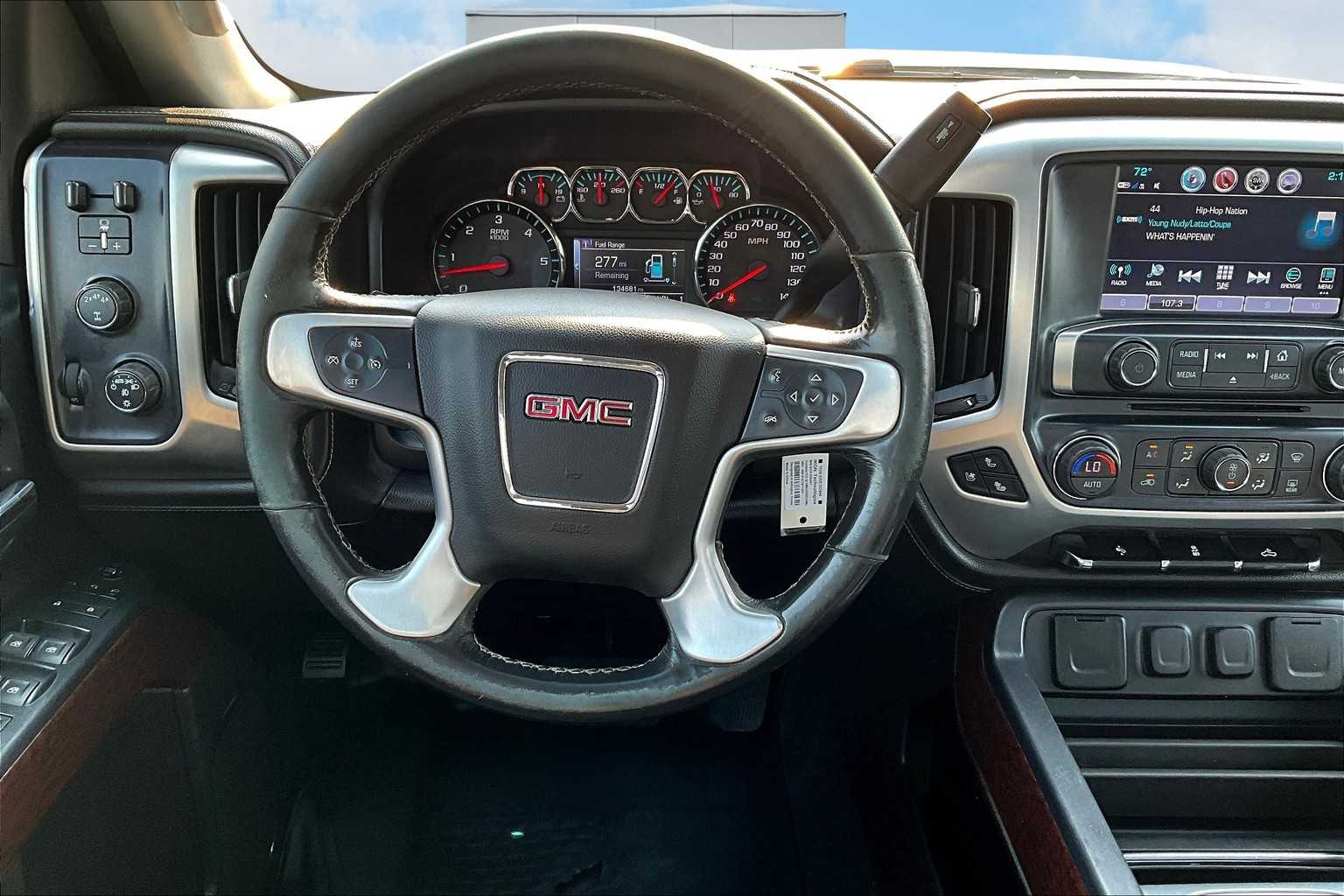 Thumbnail: 2018 GMC Sierra 2500 - 15