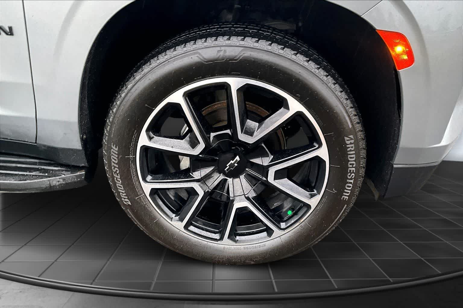 Thumbnail: 2023 Chevrolet Suburban - 33