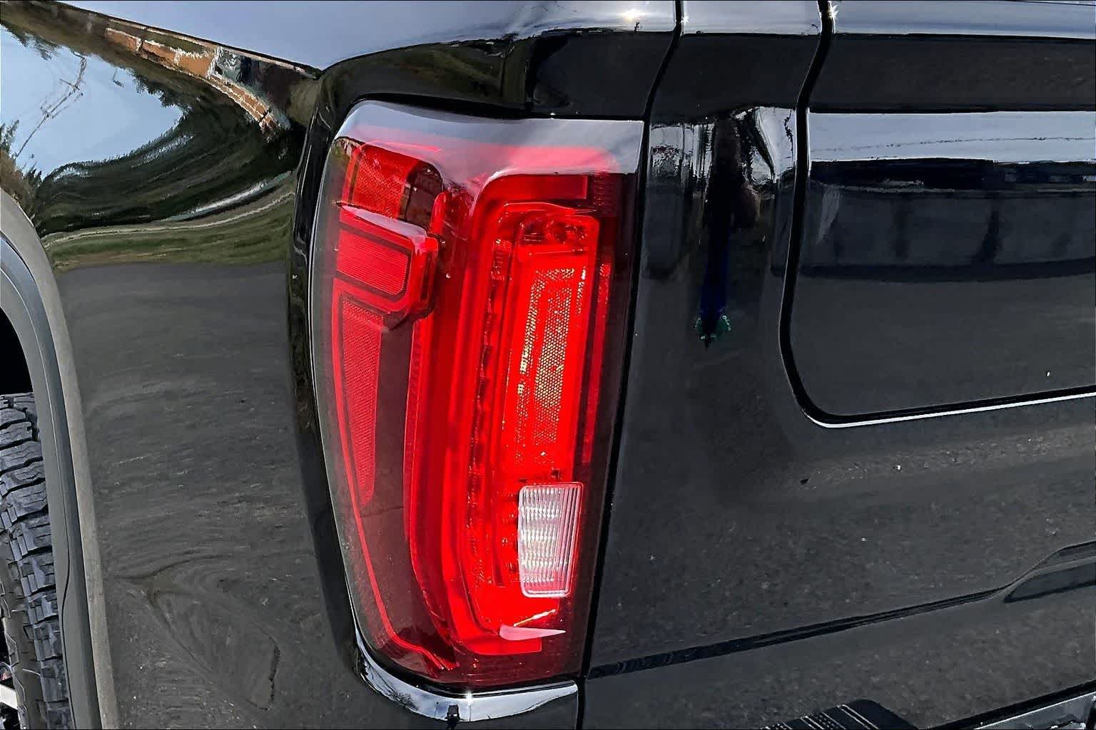 Thumbnail: 2021 GMC Sierra 1500 - 32