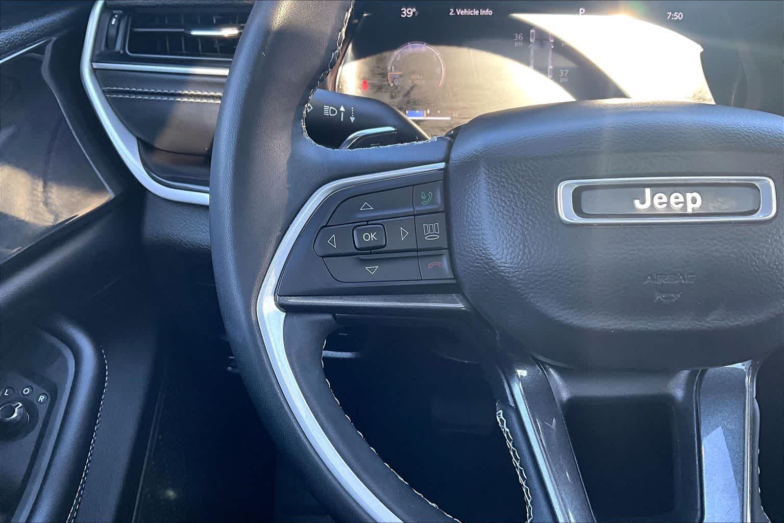 Thumbnail: 2023 Jeep Grand Cherokee - 25