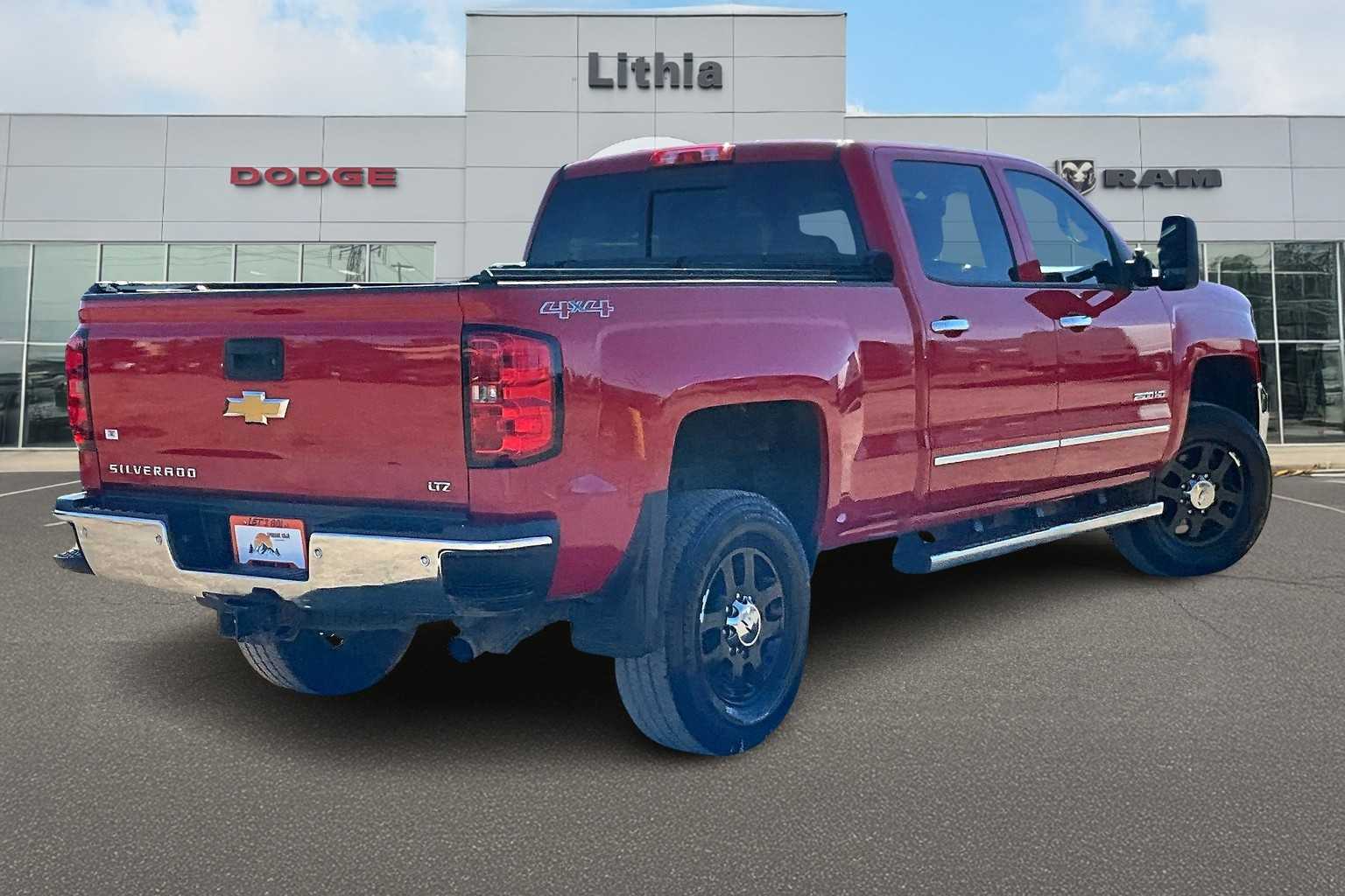 Thumbnail: 2015 Chevrolet Silverado 2500 - 23
