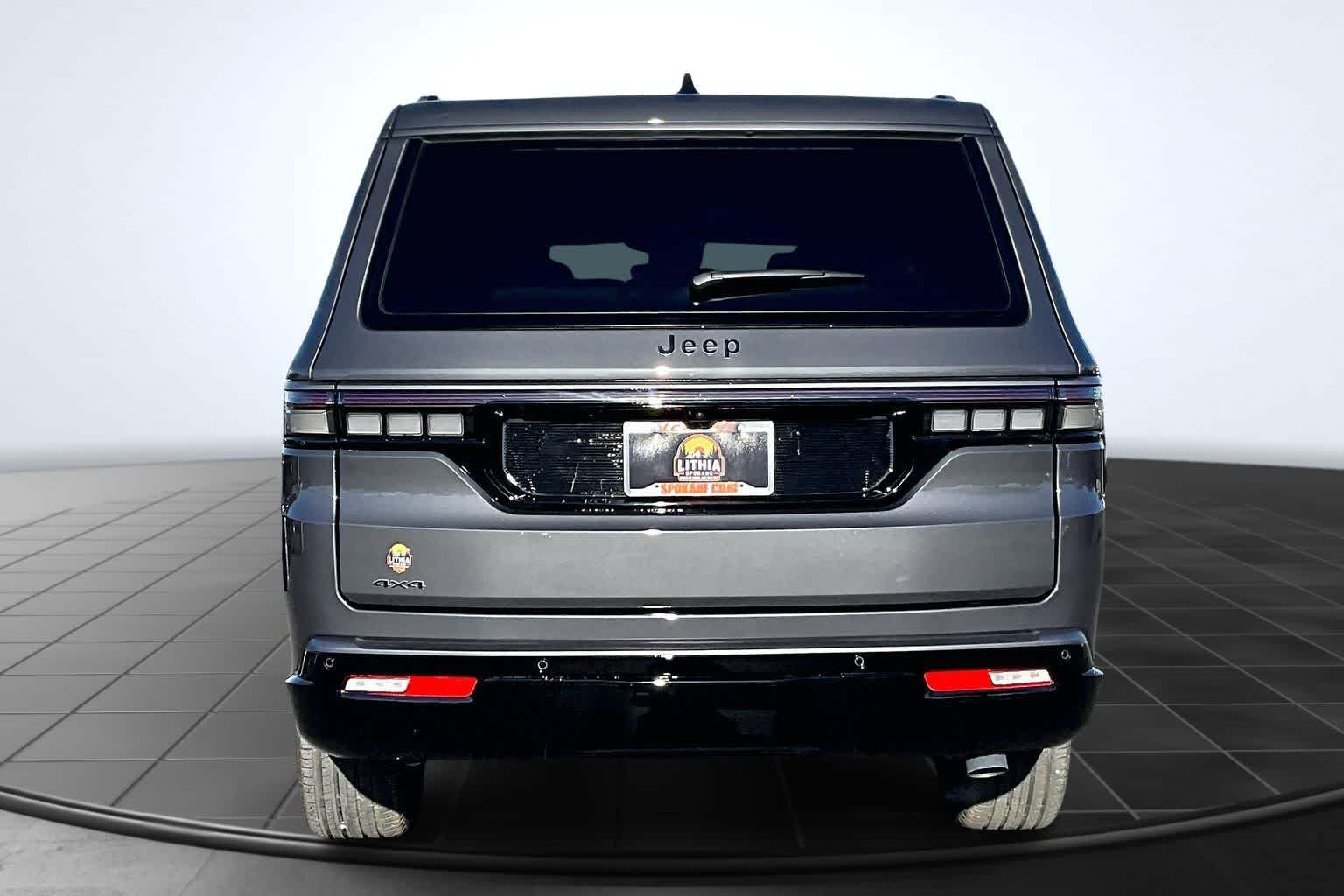 Thumbnail: 2026 Jeep Grand Wagoneer L - 5