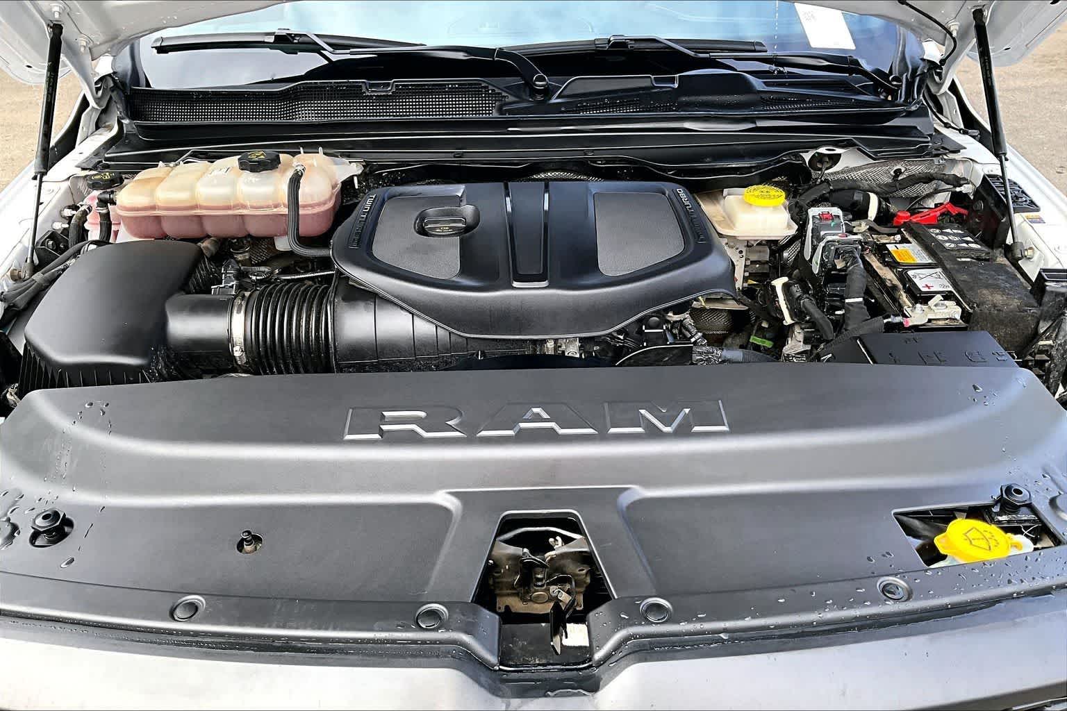 Thumbnail: 2025 RAM 1500 - 9