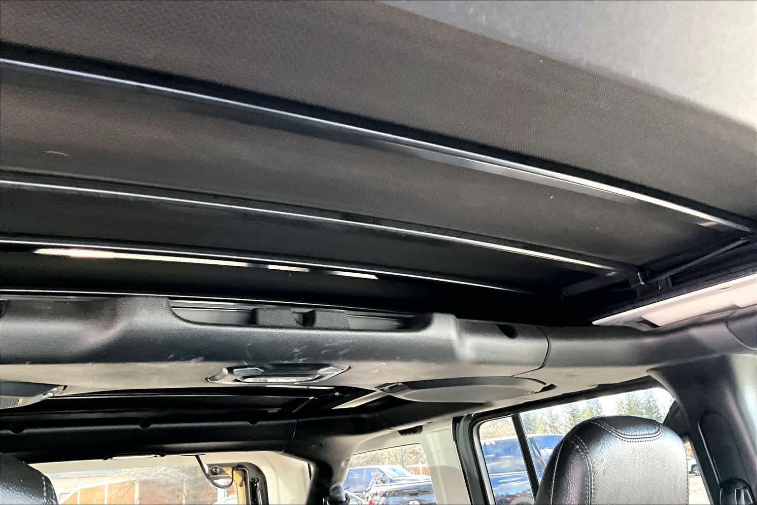 Thumbnail: 2023 Jeep Wrangler - 30