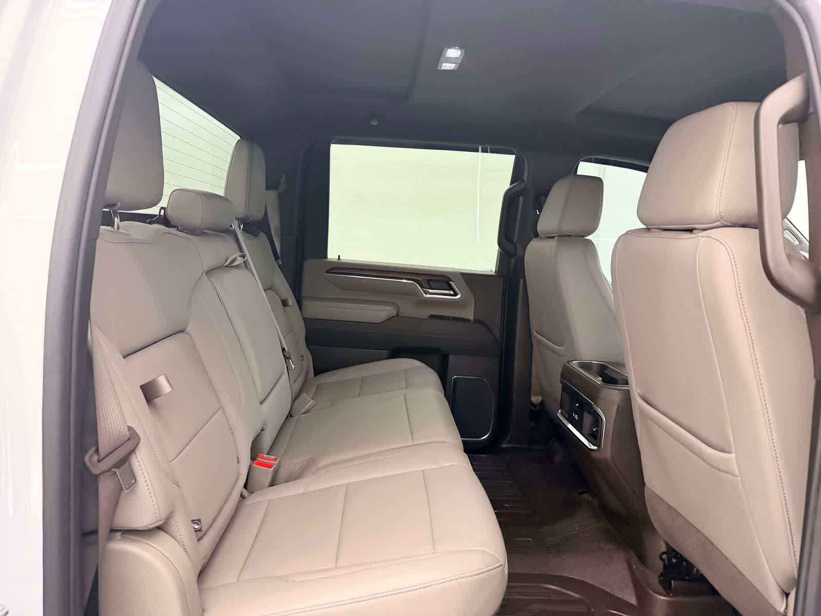 Thumbnail: 2024 GMC Sierra 2500 - 21