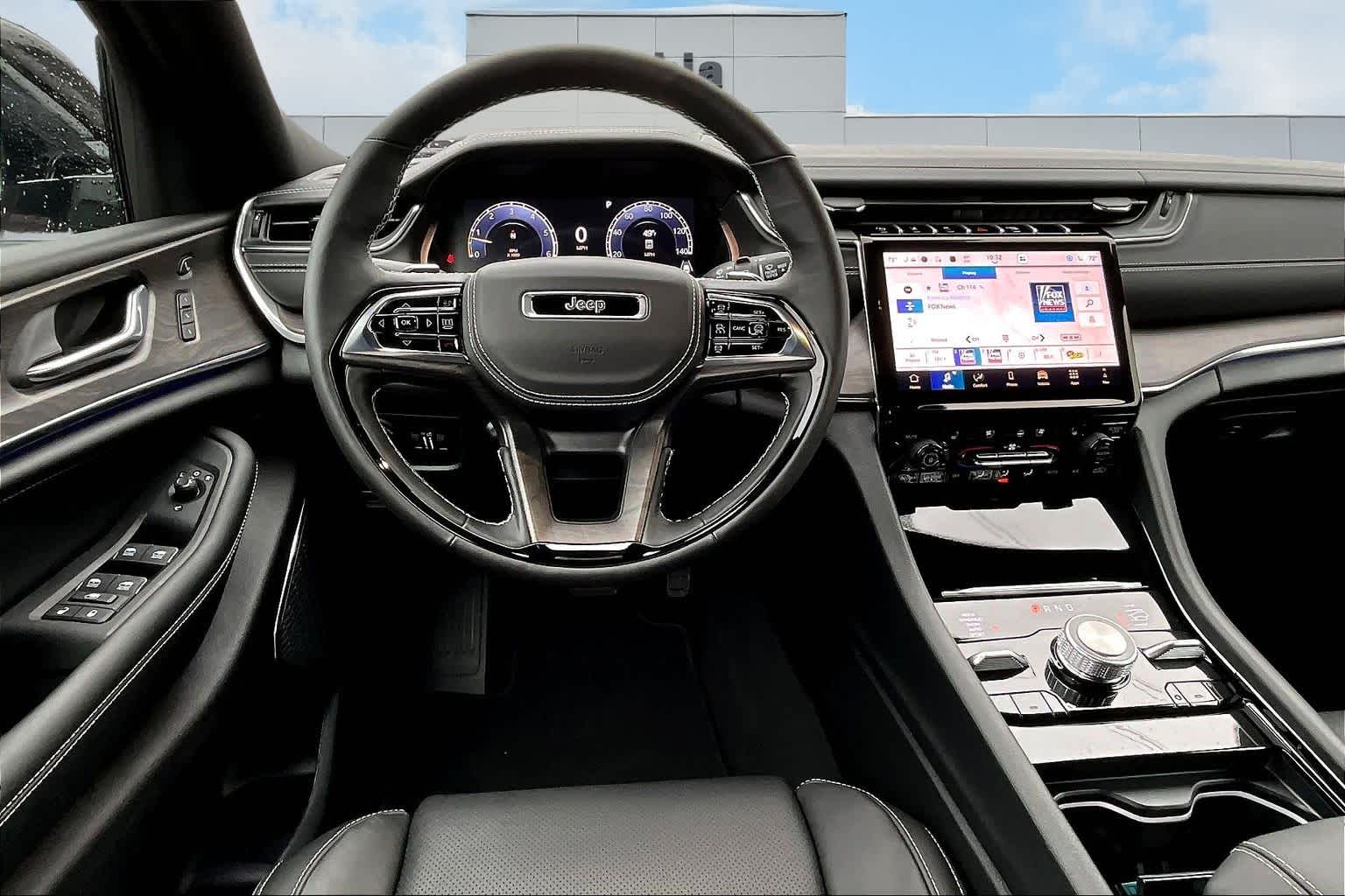 Thumbnail: 2025 Jeep Grand Cherokee - 15