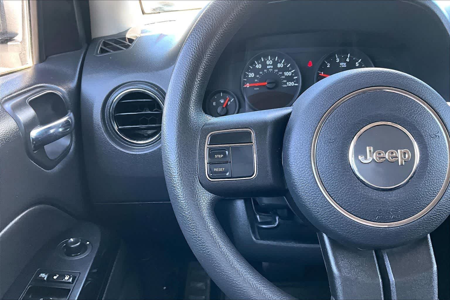 Thumbnail: 2012 Jeep Compass - 25