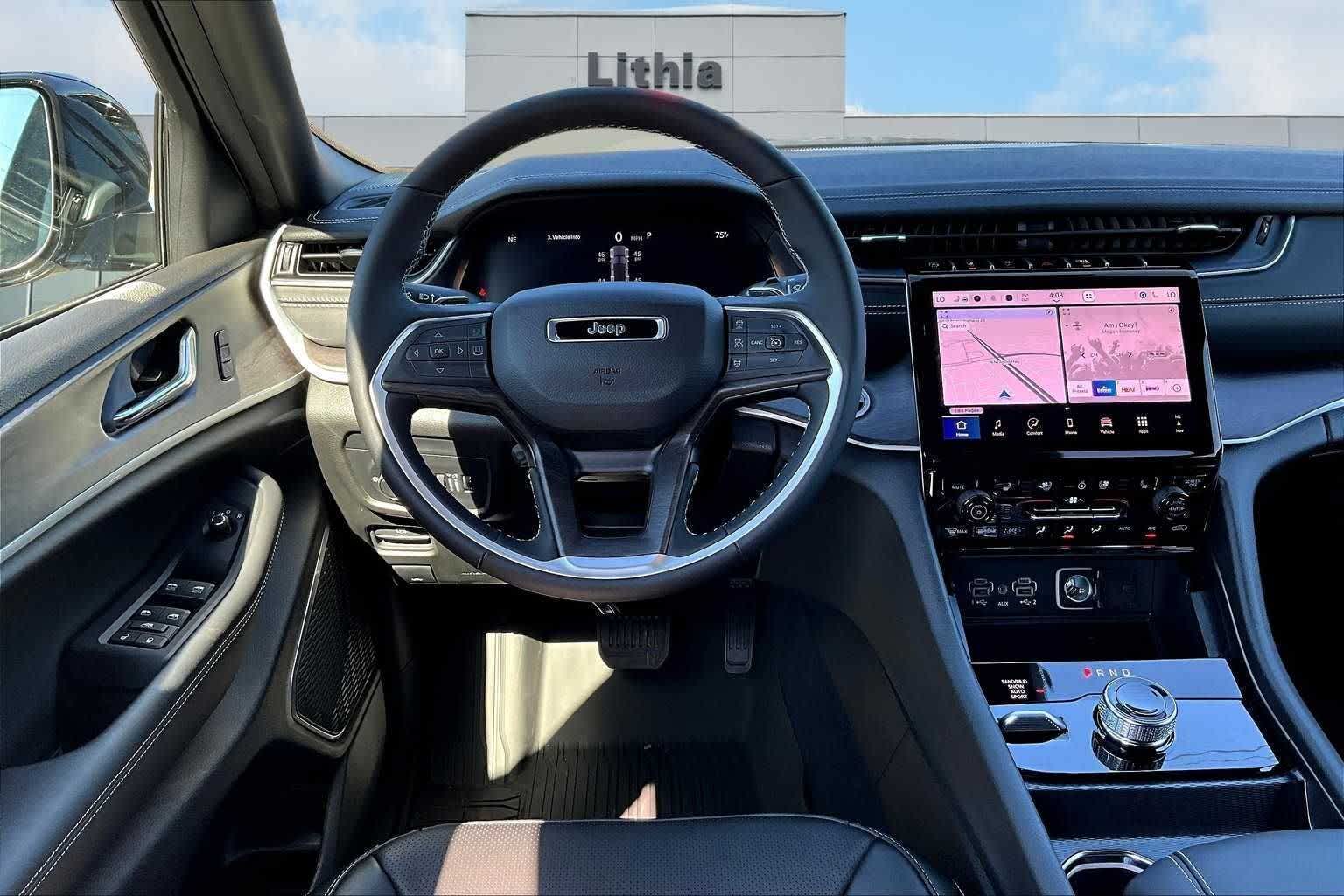 Thumbnail: 2025 Jeep Grand Cherokee - 16