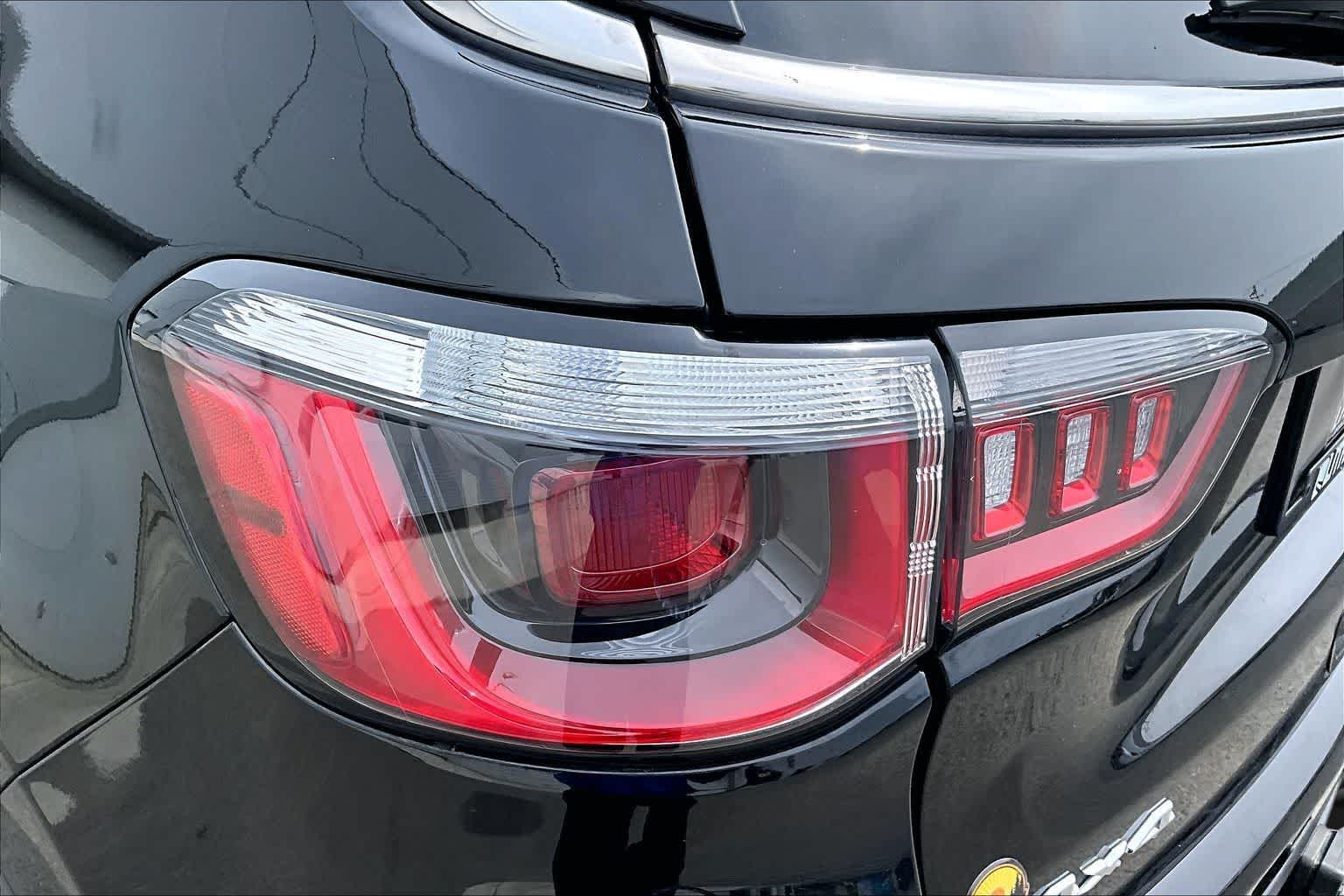 Thumbnail: 2018 Jeep Compass - 31