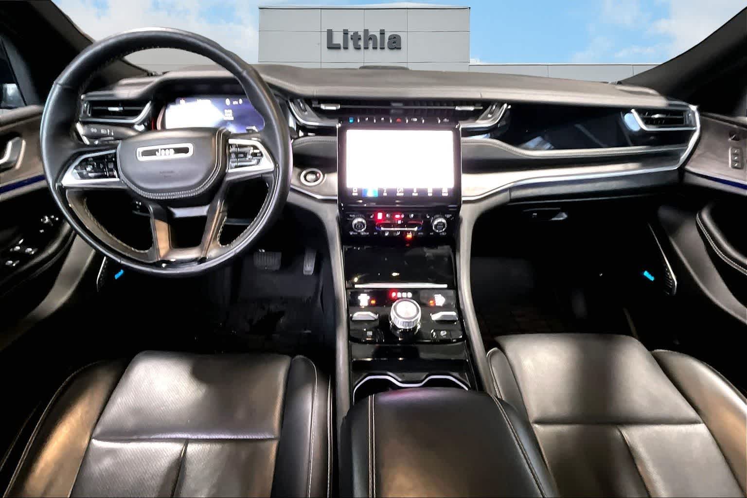 Thumbnail: 2022 Jeep Grand Cherokee - 10