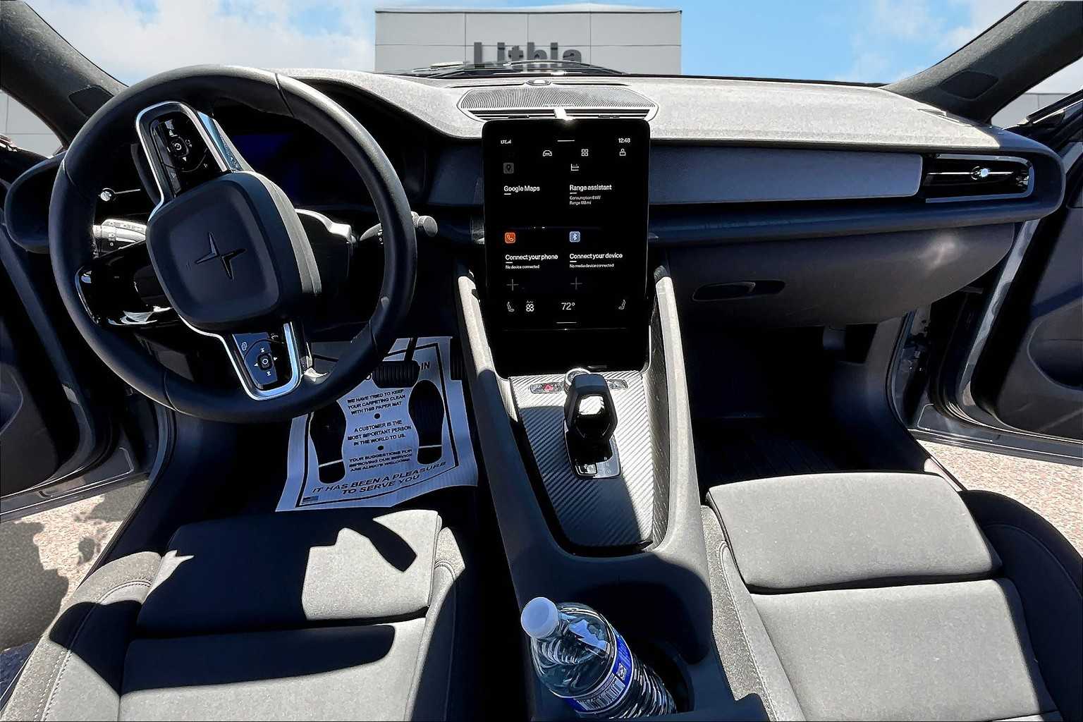 2022 Polestar 2  9
