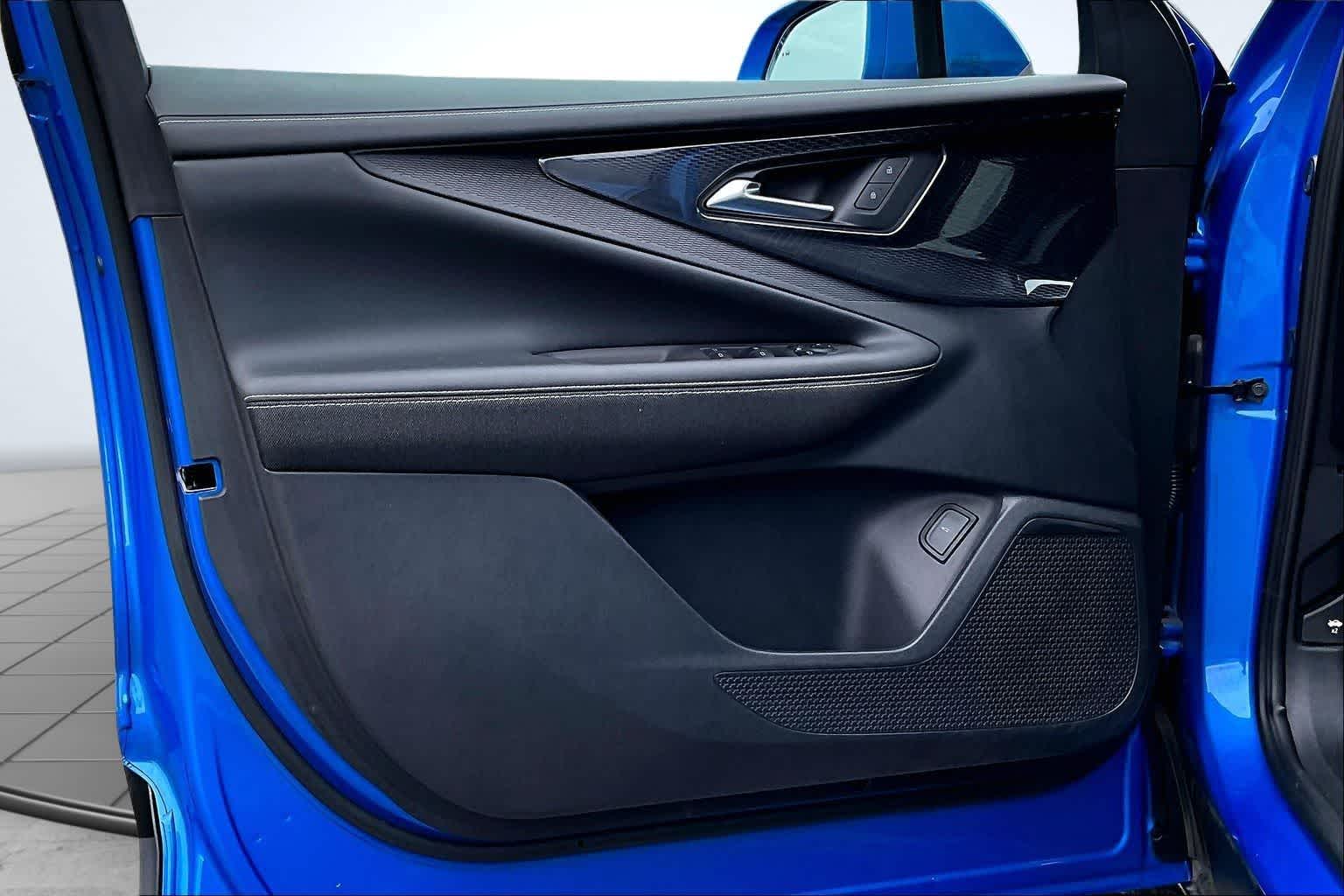 Thumbnail: 2024 Chevrolet Blazer EV - 28