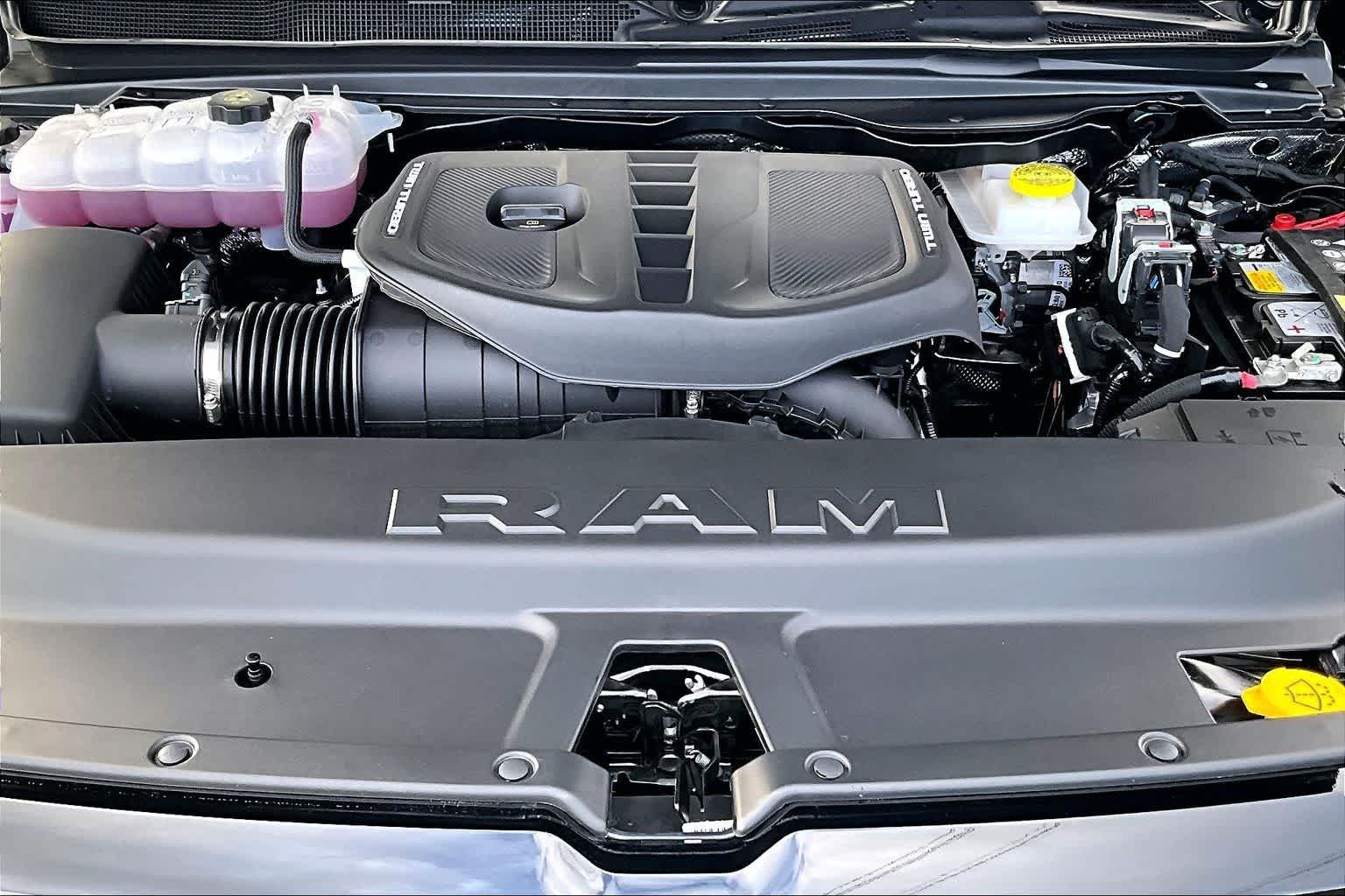 Thumbnail: 2026 RAM 1500 - 9