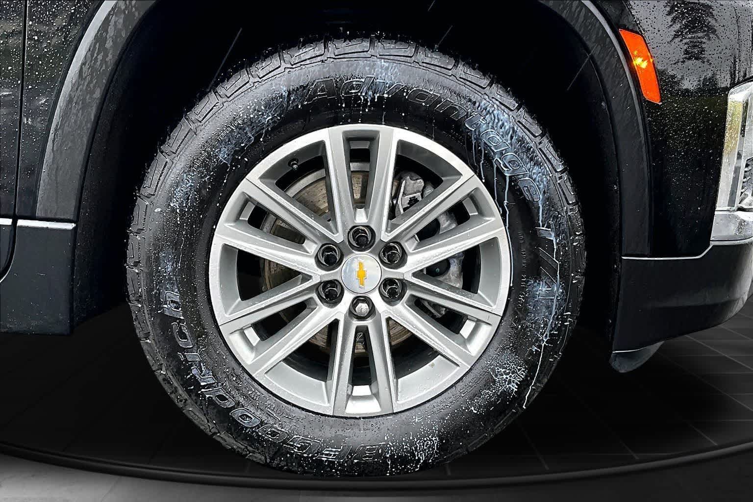 Thumbnail: 2023 Chevrolet Traverse - 34