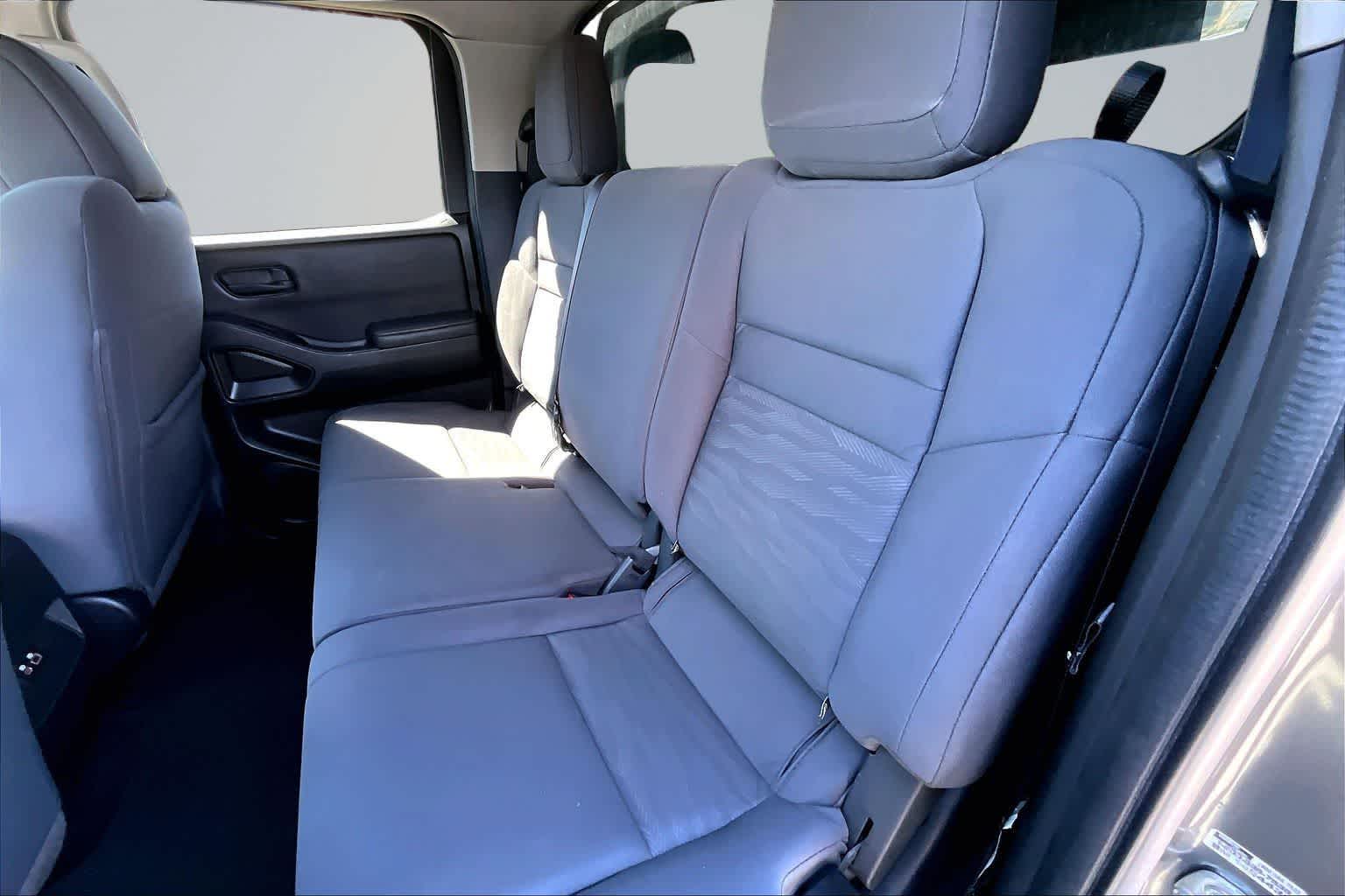 Thumbnail: 2023 Nissan Frontier - 13