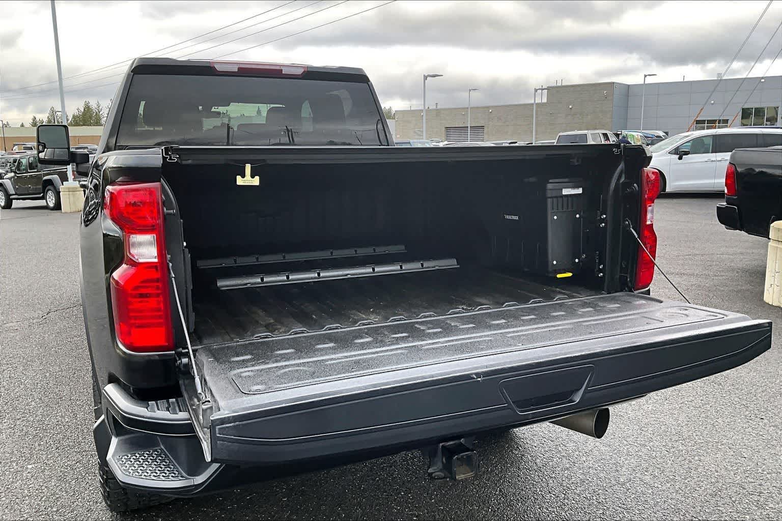 Thumbnail: 2021 Chevrolet Silverado 2500 - 19