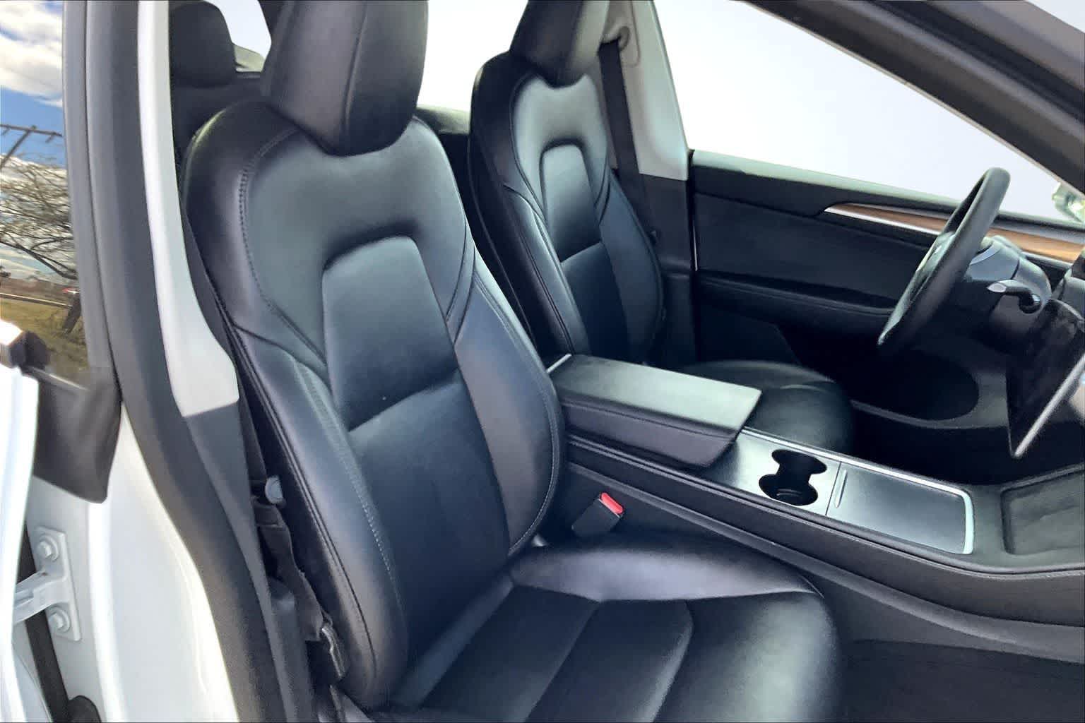 Thumbnail: 2023 Tesla Model Y - 14