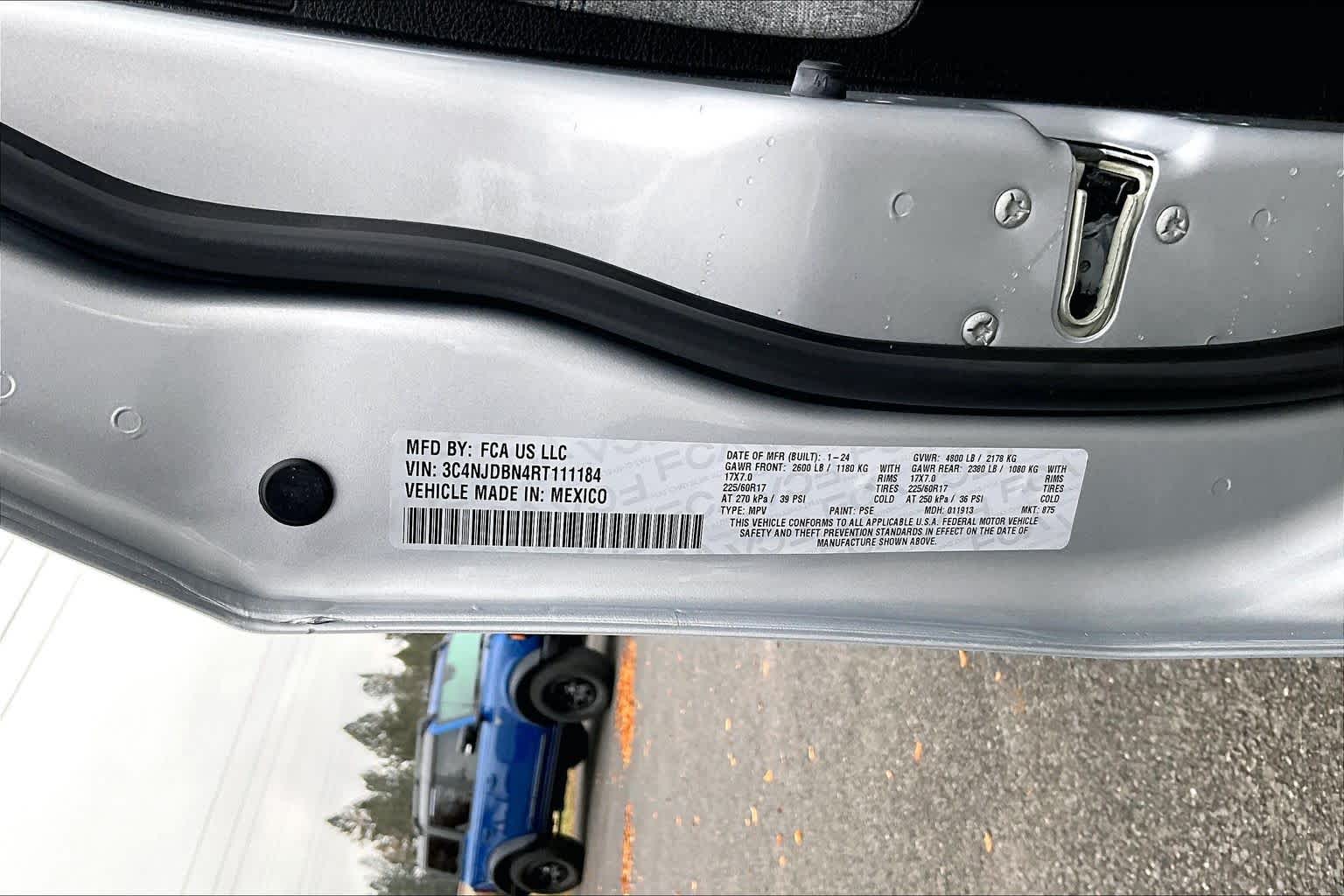 Thumbnail: 2024 Jeep Compass - 21