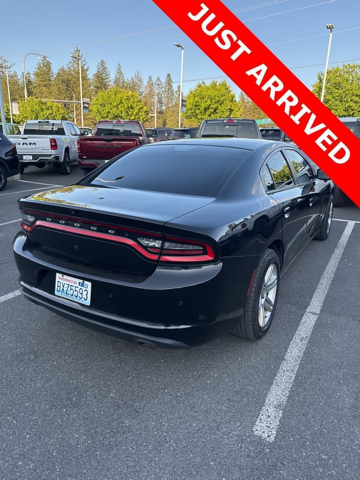 Thumbnail: 2017 Dodge Charger - 4