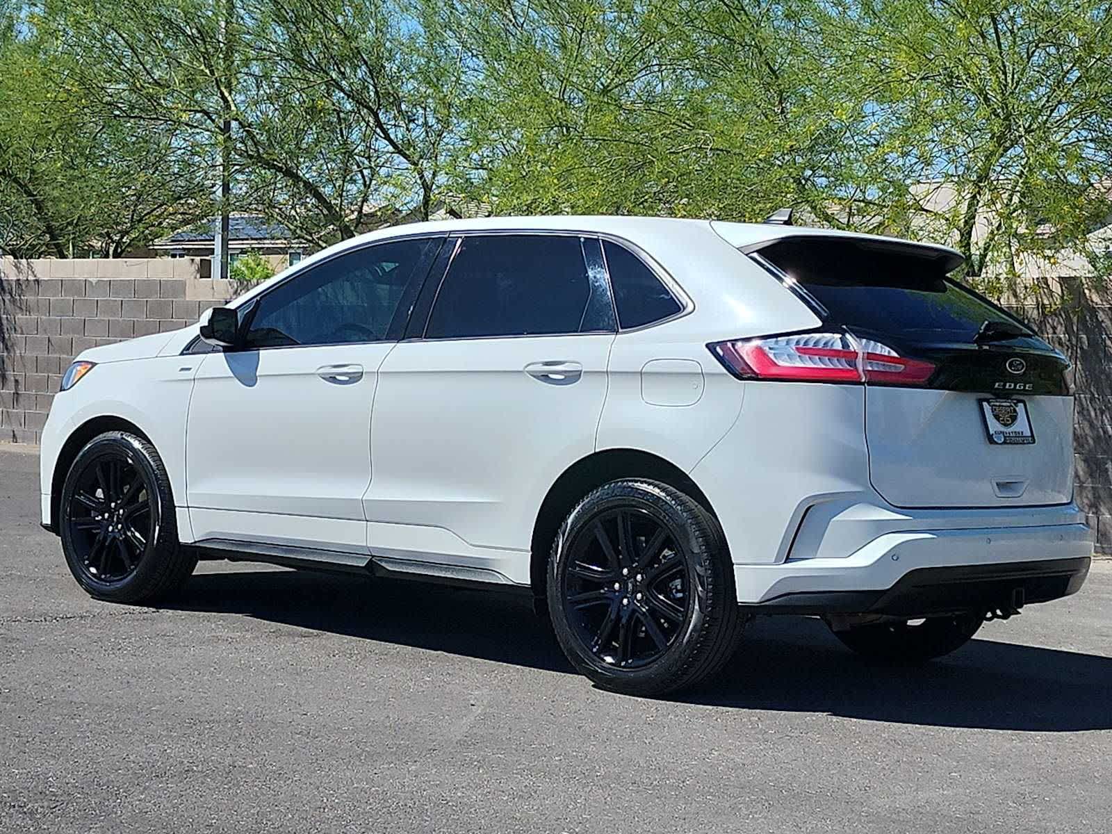 Thumbnail: 2022 Ford Edge - 6
