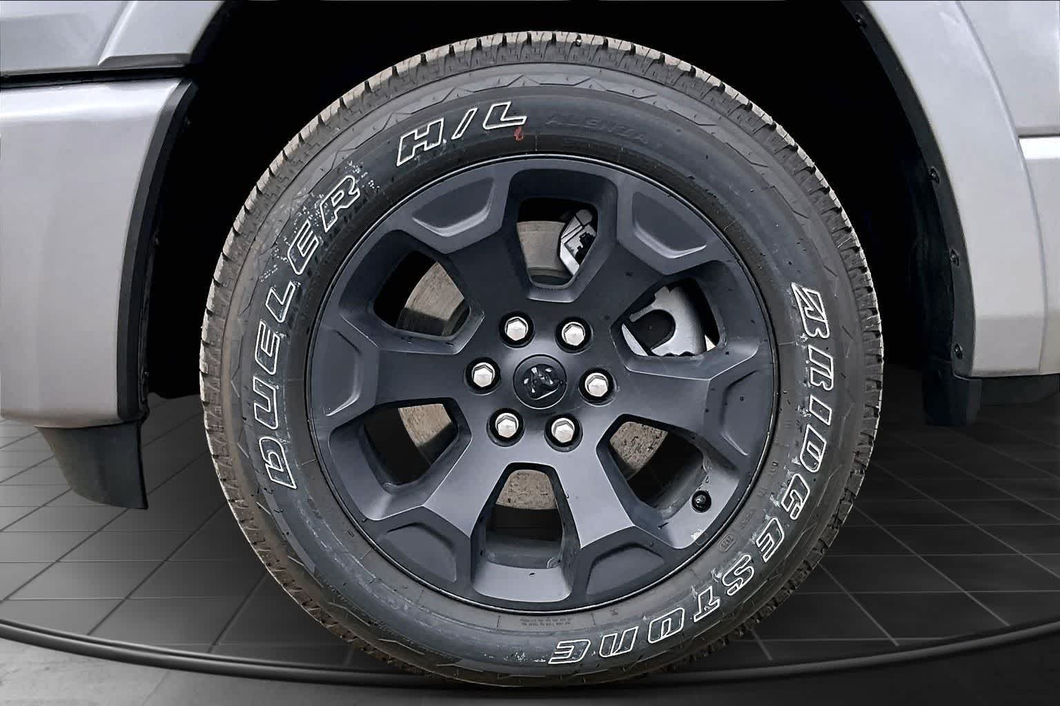 Thumbnail: 2026 RAM 1500 - 8