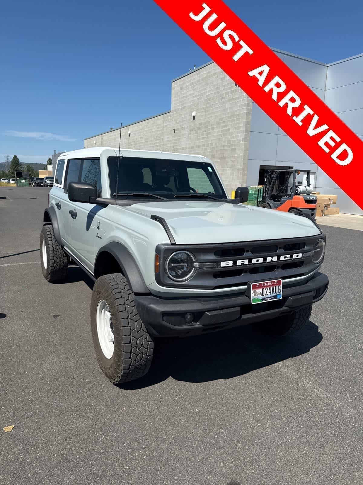 Thumbnail: 2021 Ford Bronco - 3