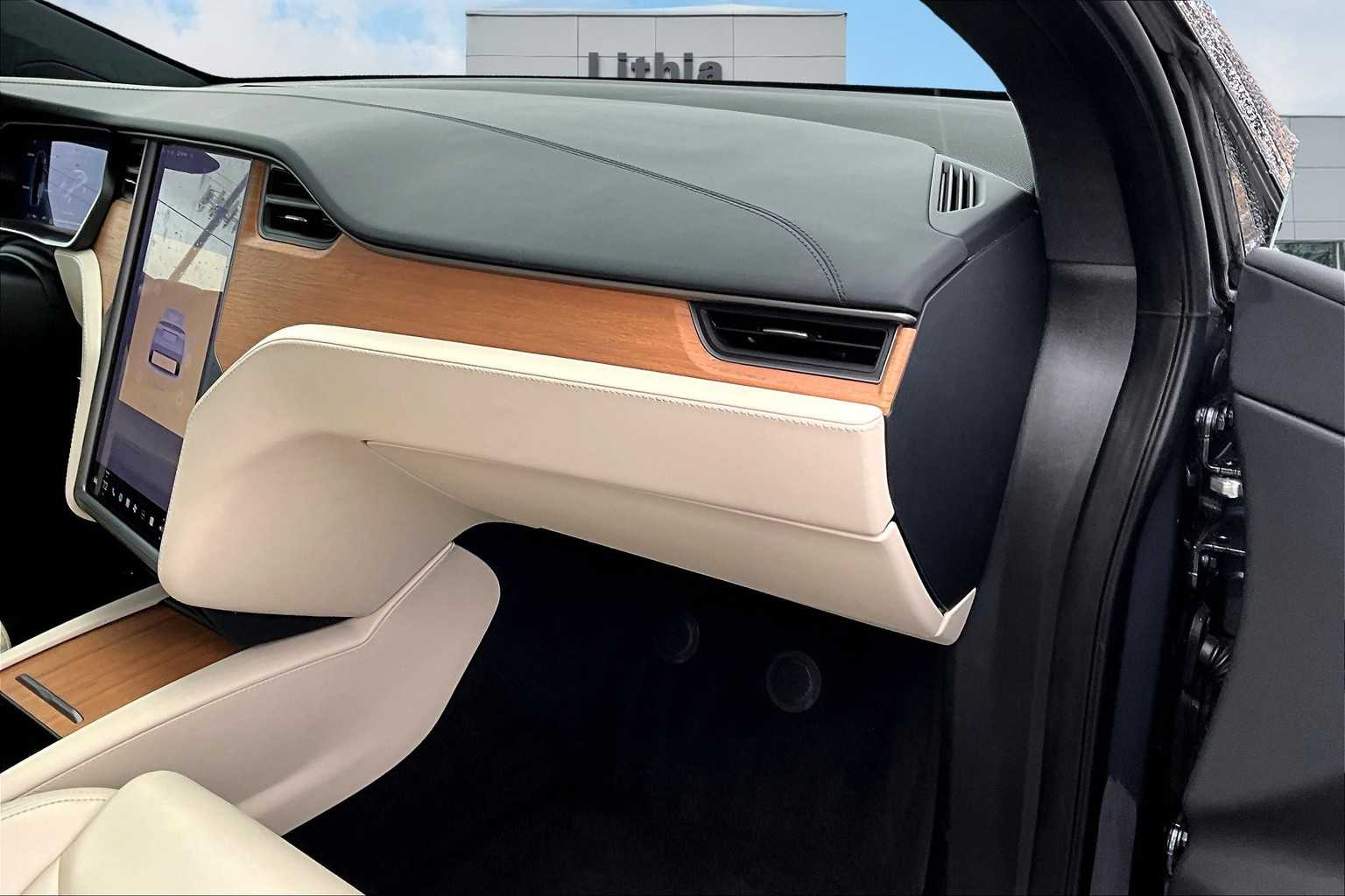 2020 Tesla Model X Performance 20
