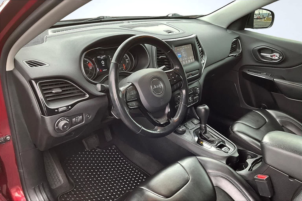 Used 2020 Jeep Cherokee Altitude SUV