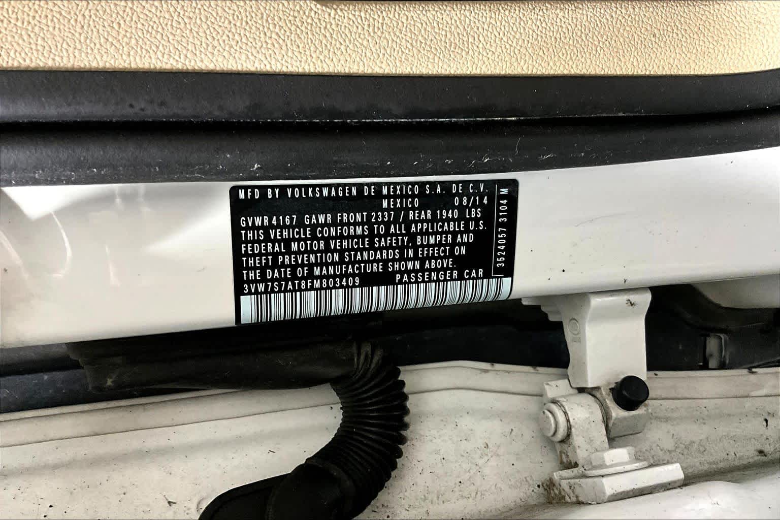 Thumbnail: 2015 Volkswagen Beetle - 21