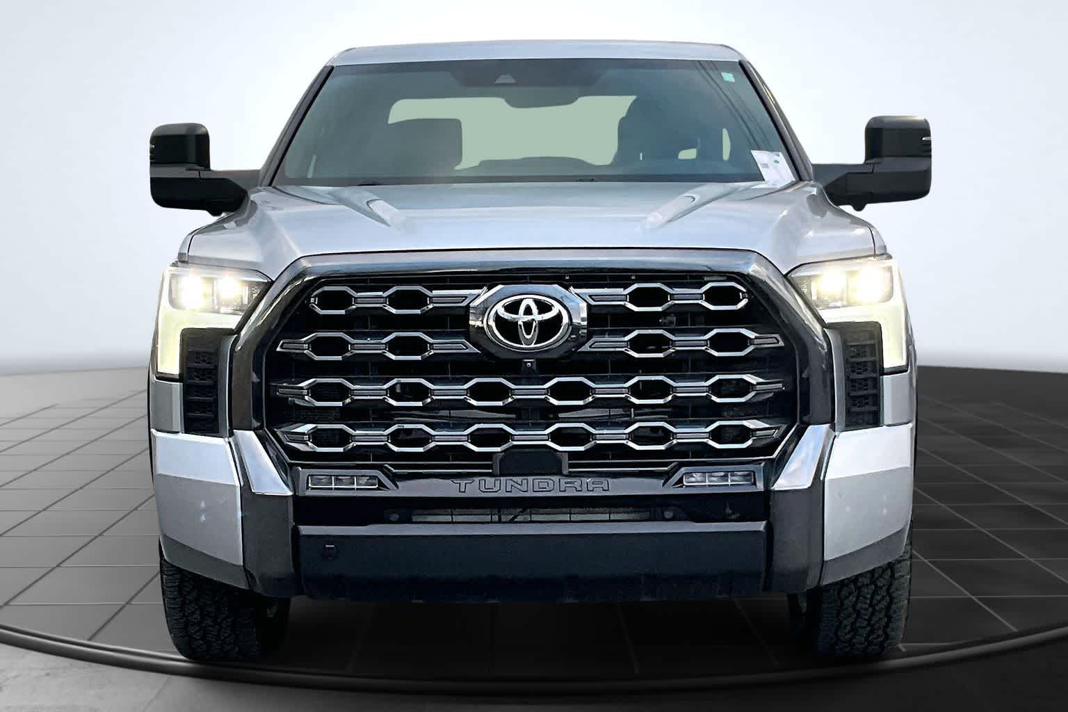 Thumbnail: 2022 Toyota Tundra - 6