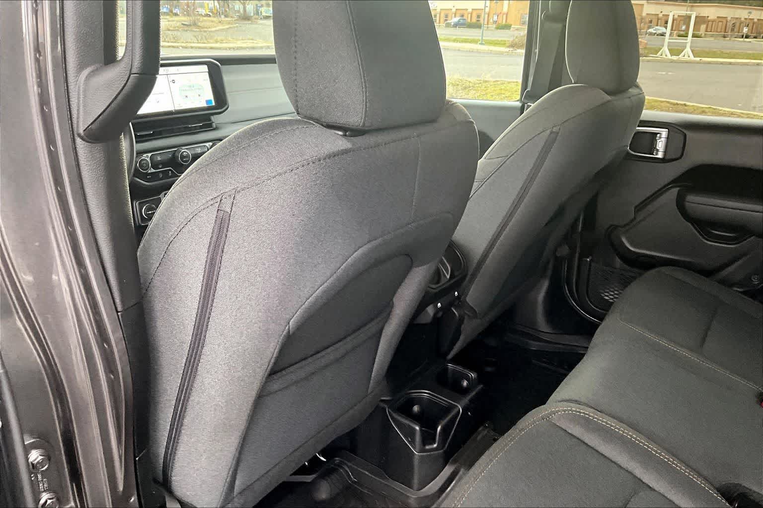 Thumbnail: 2024 Jeep Gladiator - 12