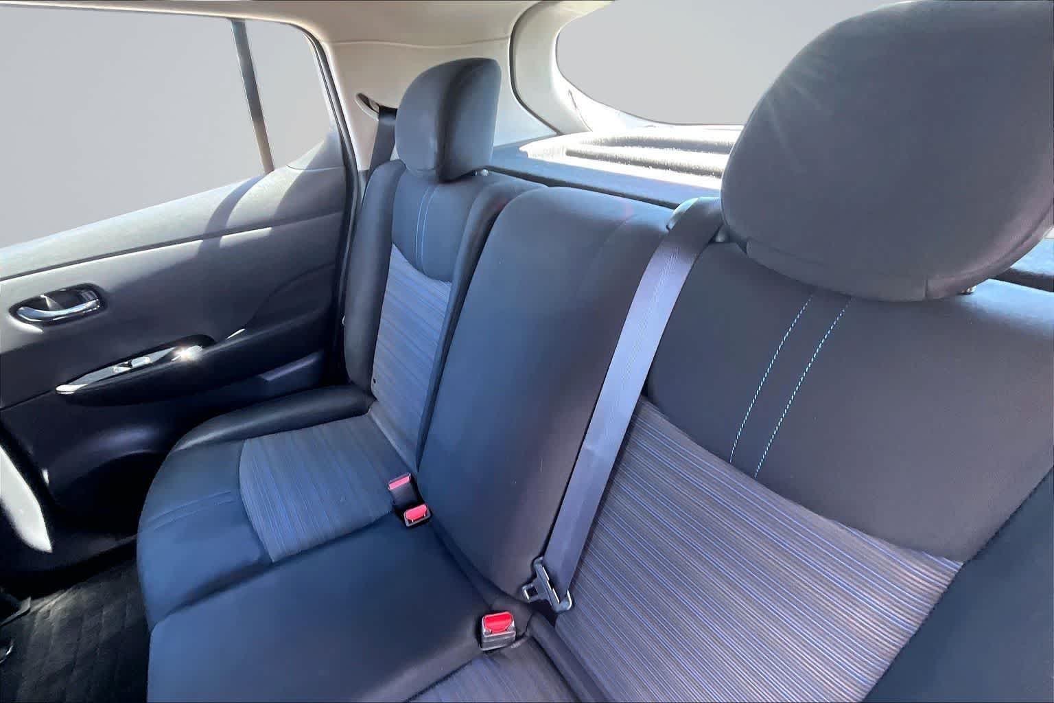 Thumbnail: 2018 Nissan Leaf - 13