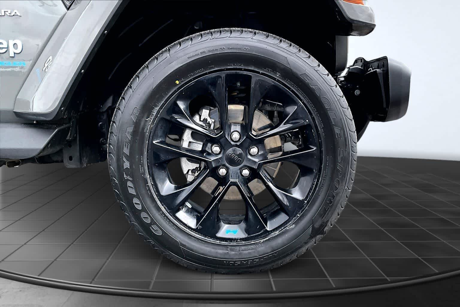 Thumbnail: 2023 Jeep Wrangler - 34