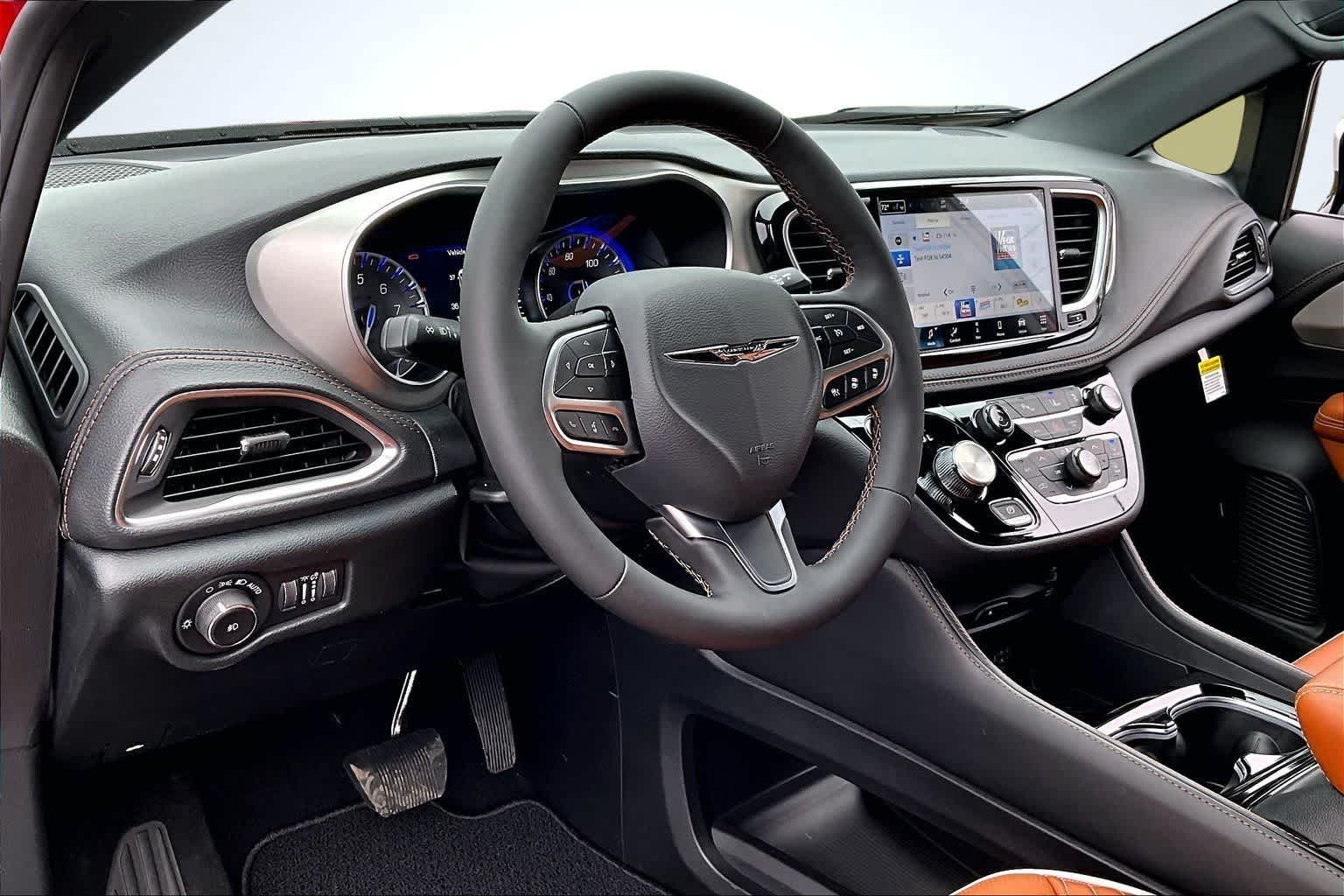 Thumbnail: 2026 Chrysler Pacifica - 2