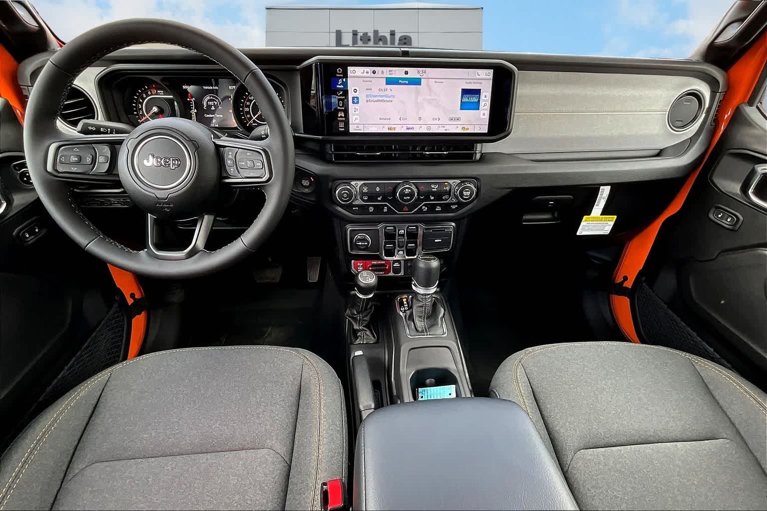 Thumbnail: 2025 Jeep Gladiator - 10