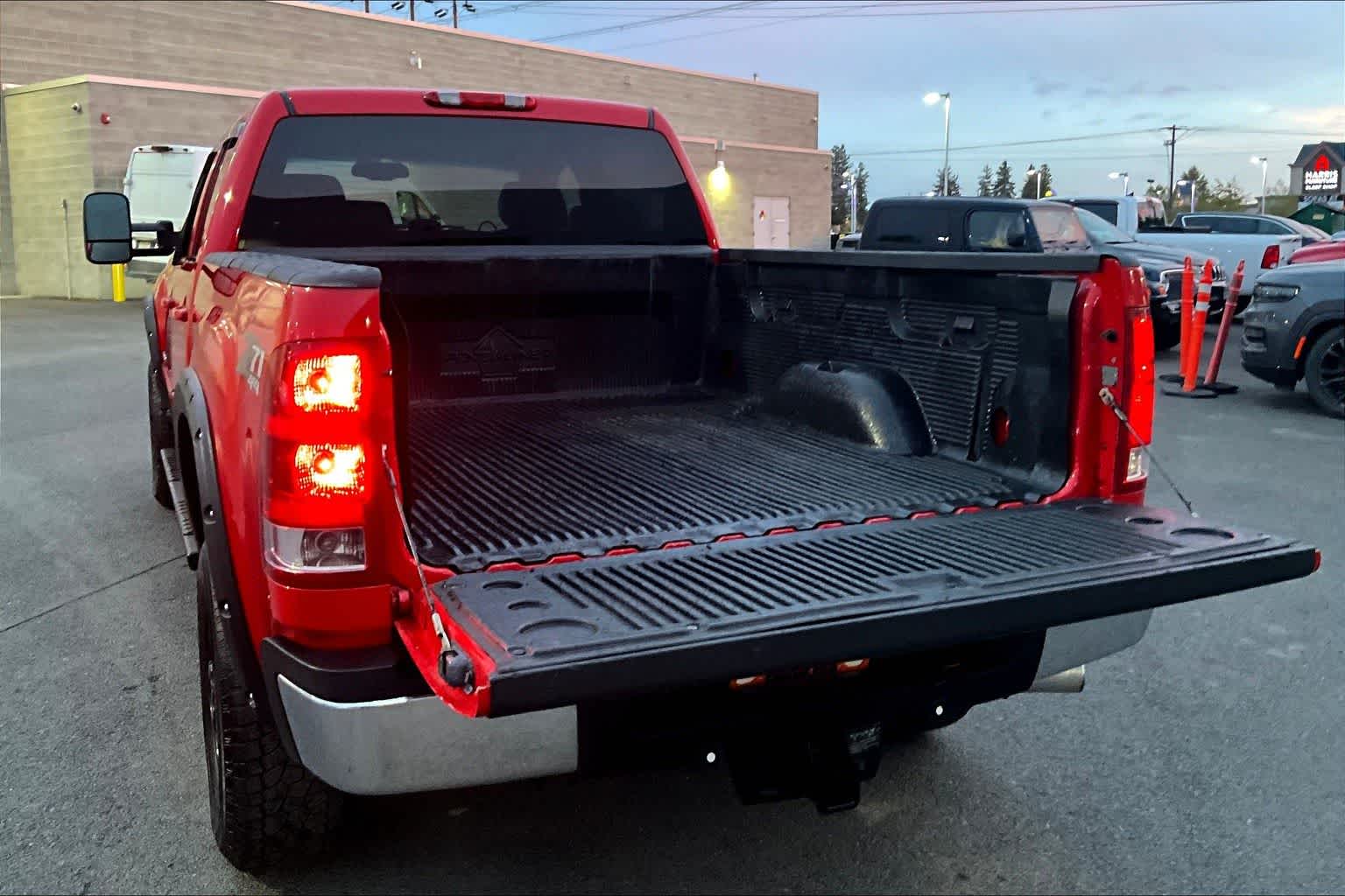 Thumbnail: 2012 GMC Sierra 2500 - 19