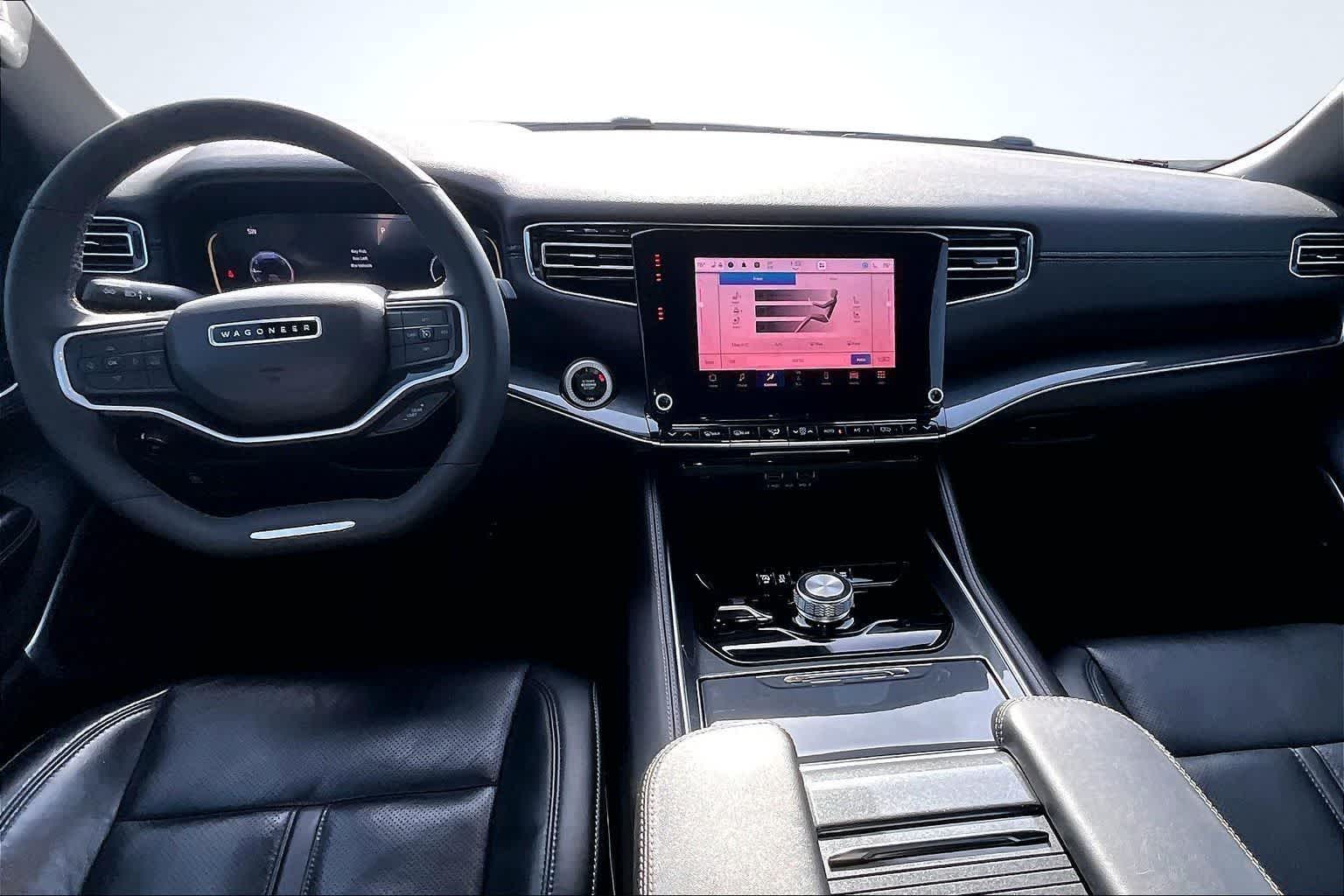 Thumbnail: 2022 Jeep Wagoneer - 10