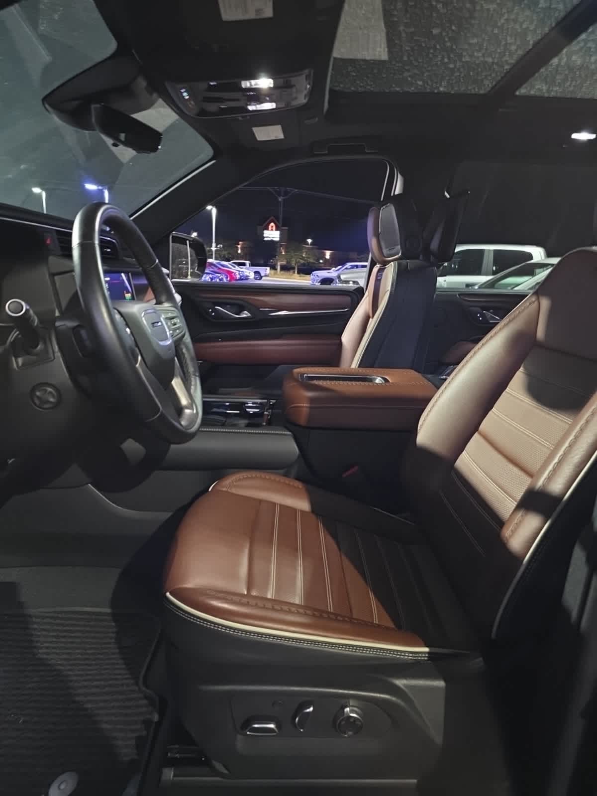 2023 Gmc Yukon Denali Ultimate photo 2