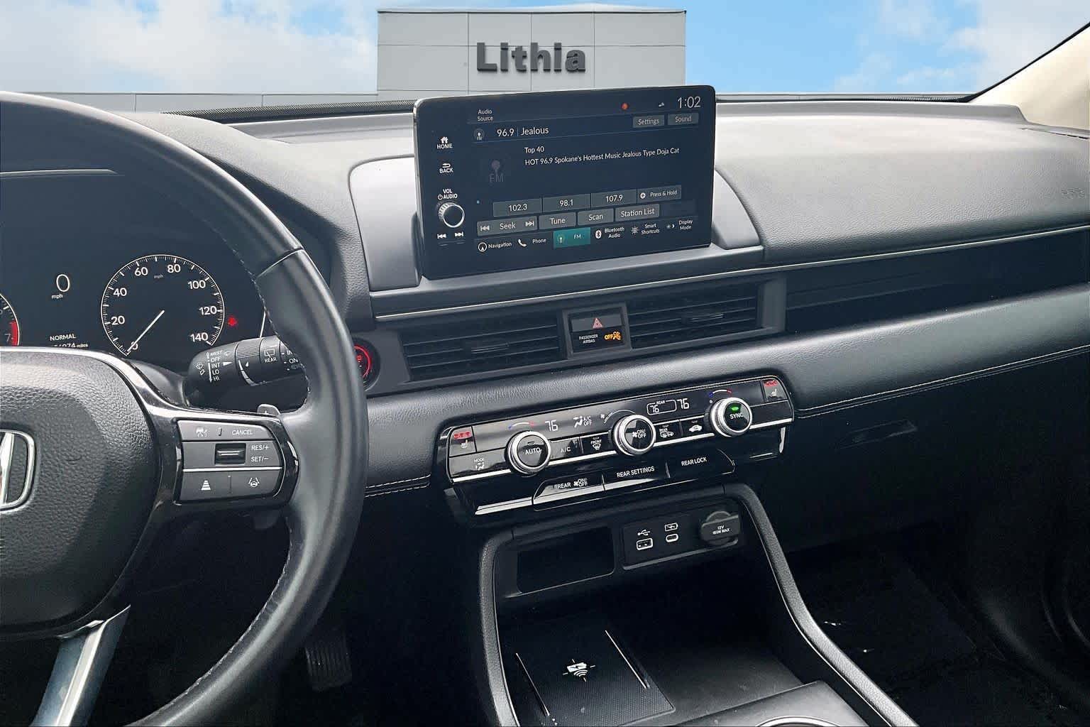 Thumbnail: 2023 Honda Pilot - 16