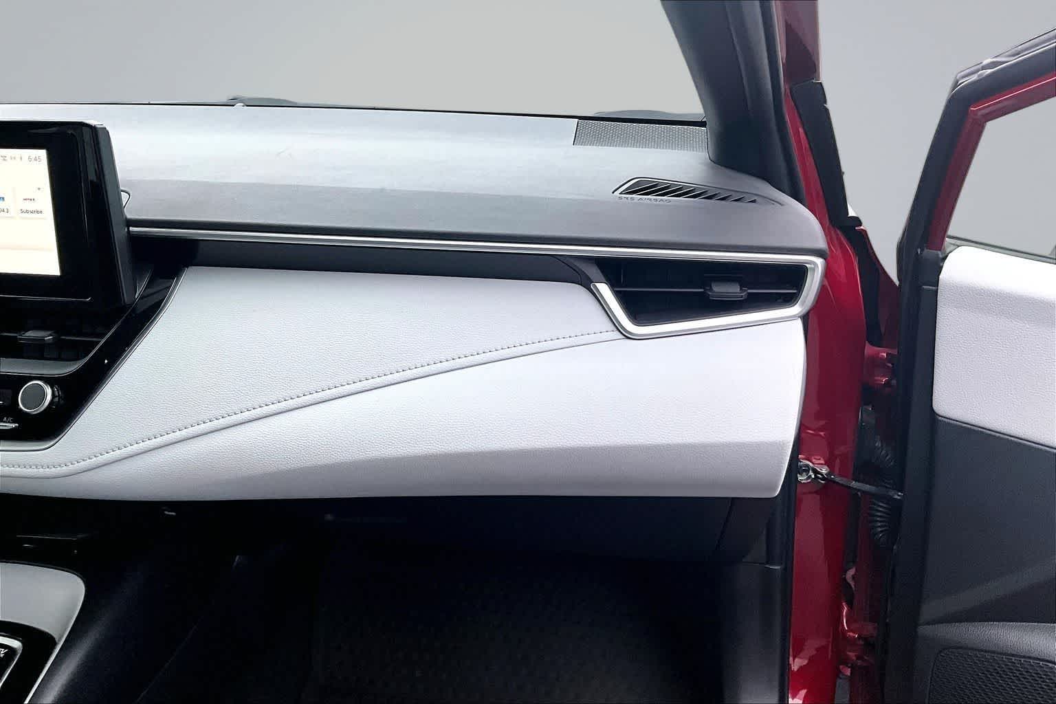 Thumbnail: 2025 Toyota Corolla - 24