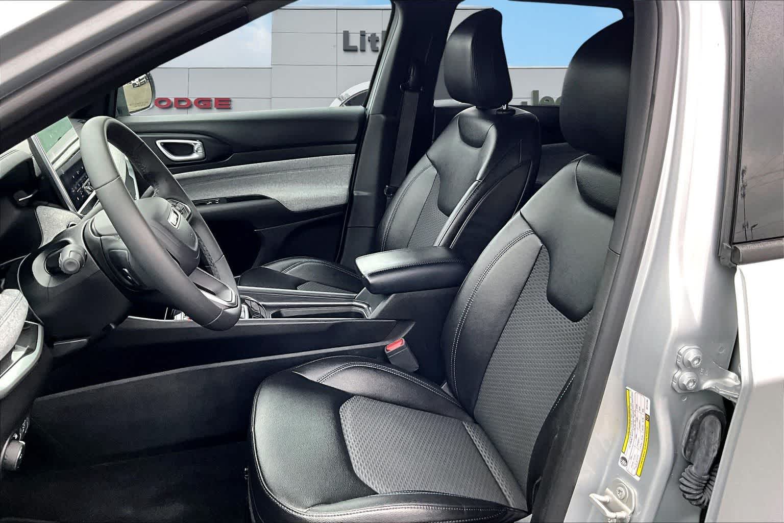 Thumbnail: 2024 Jeep Compass - 11