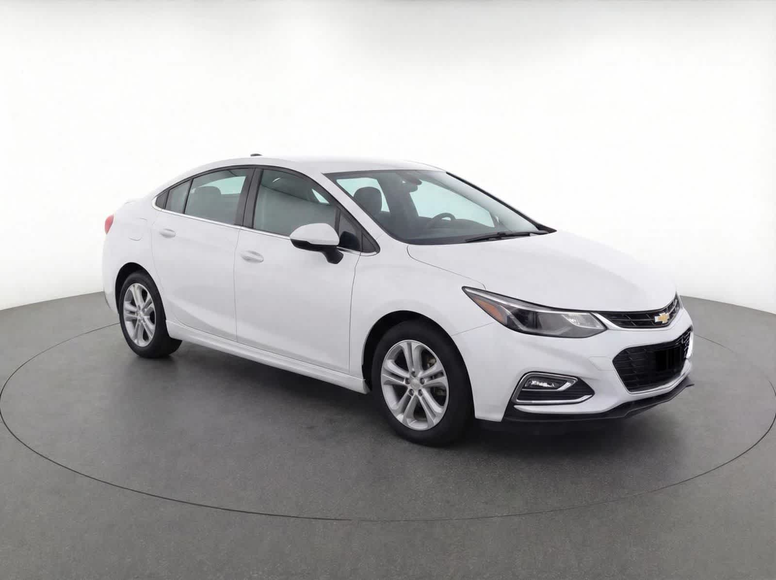 Thumbnail: 2017 Chevrolet Cruze - 2