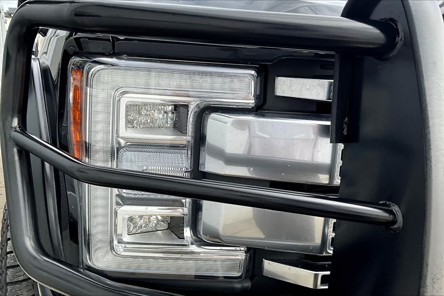 Thumbnail: 2019 Ford Econoline - 31