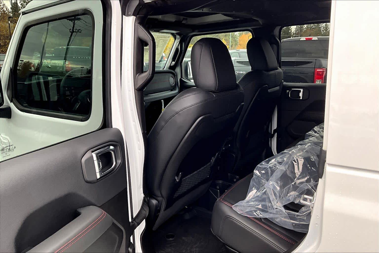 Thumbnail: 2025 Jeep Gladiator - 12