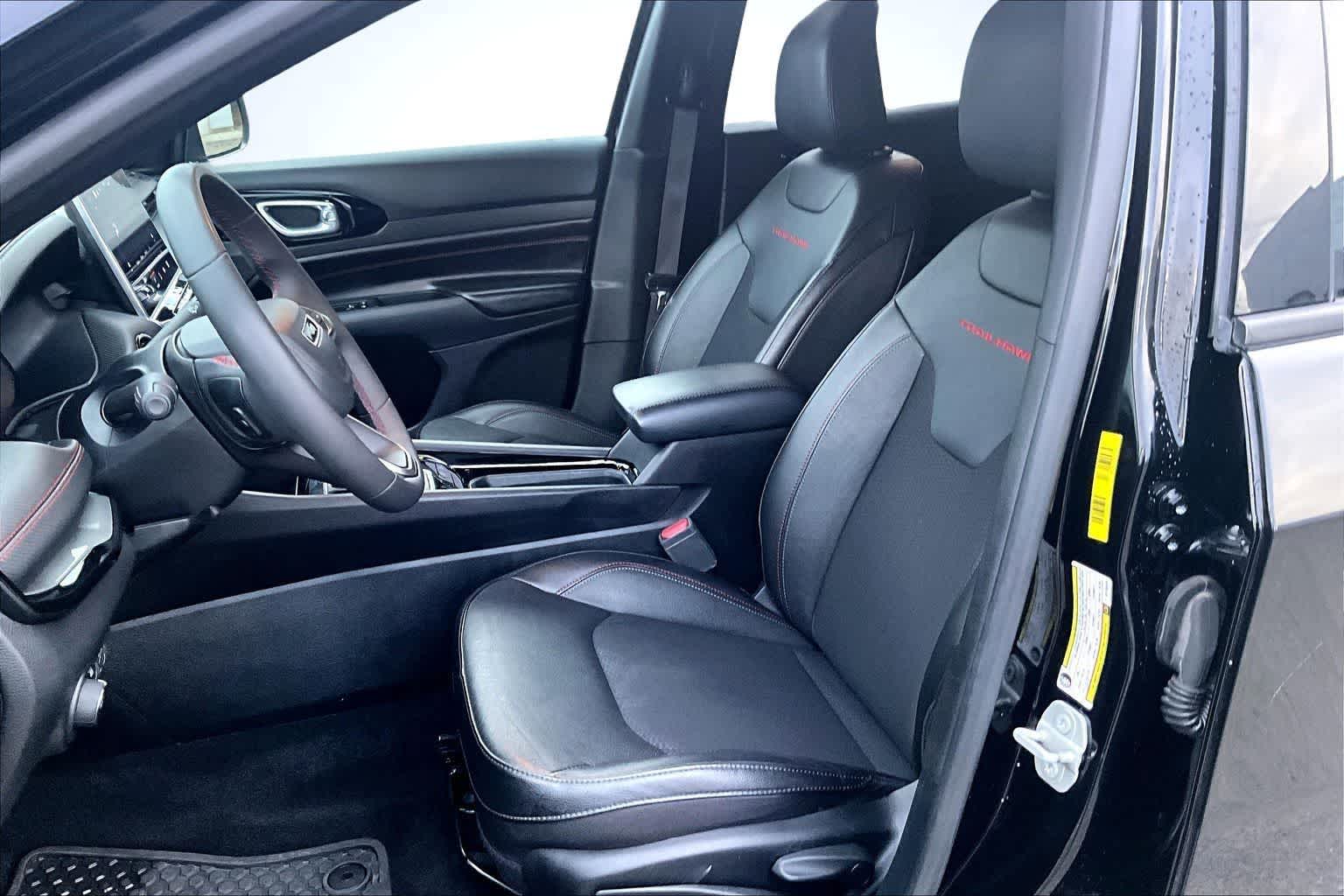 Thumbnail: 2024 Jeep Compass - 11