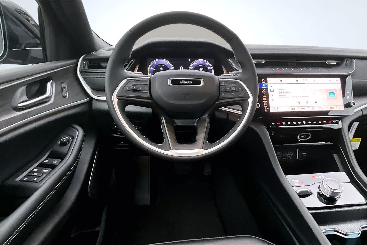 Thumbnail: 2026 Jeep Grand Cherokee - 15