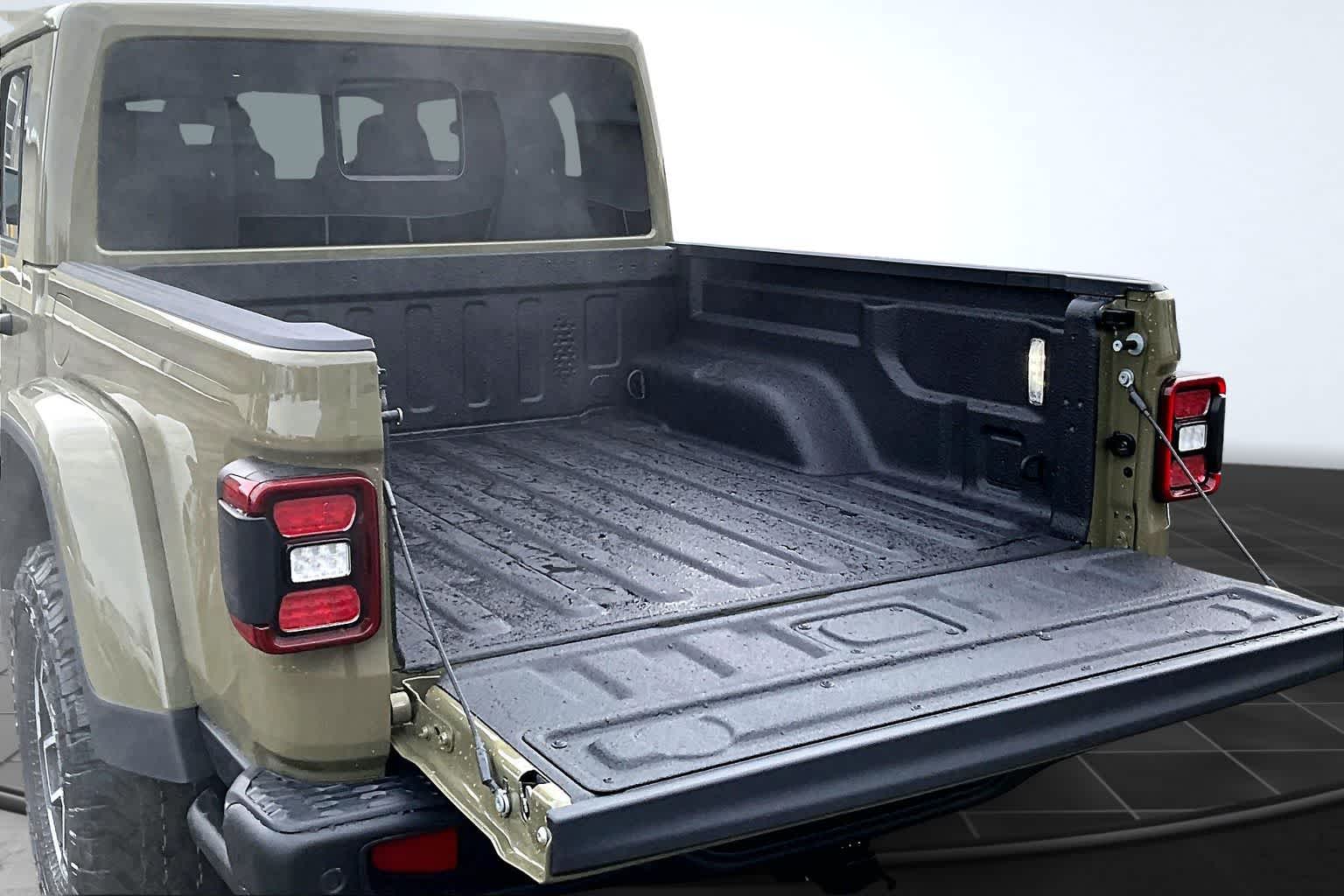 Thumbnail: 2026 Jeep Gladiator - 19