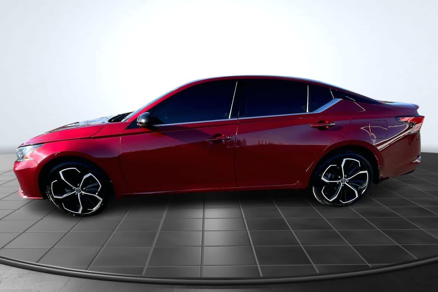 Thumbnail: 2023 Nissan Altima - 3