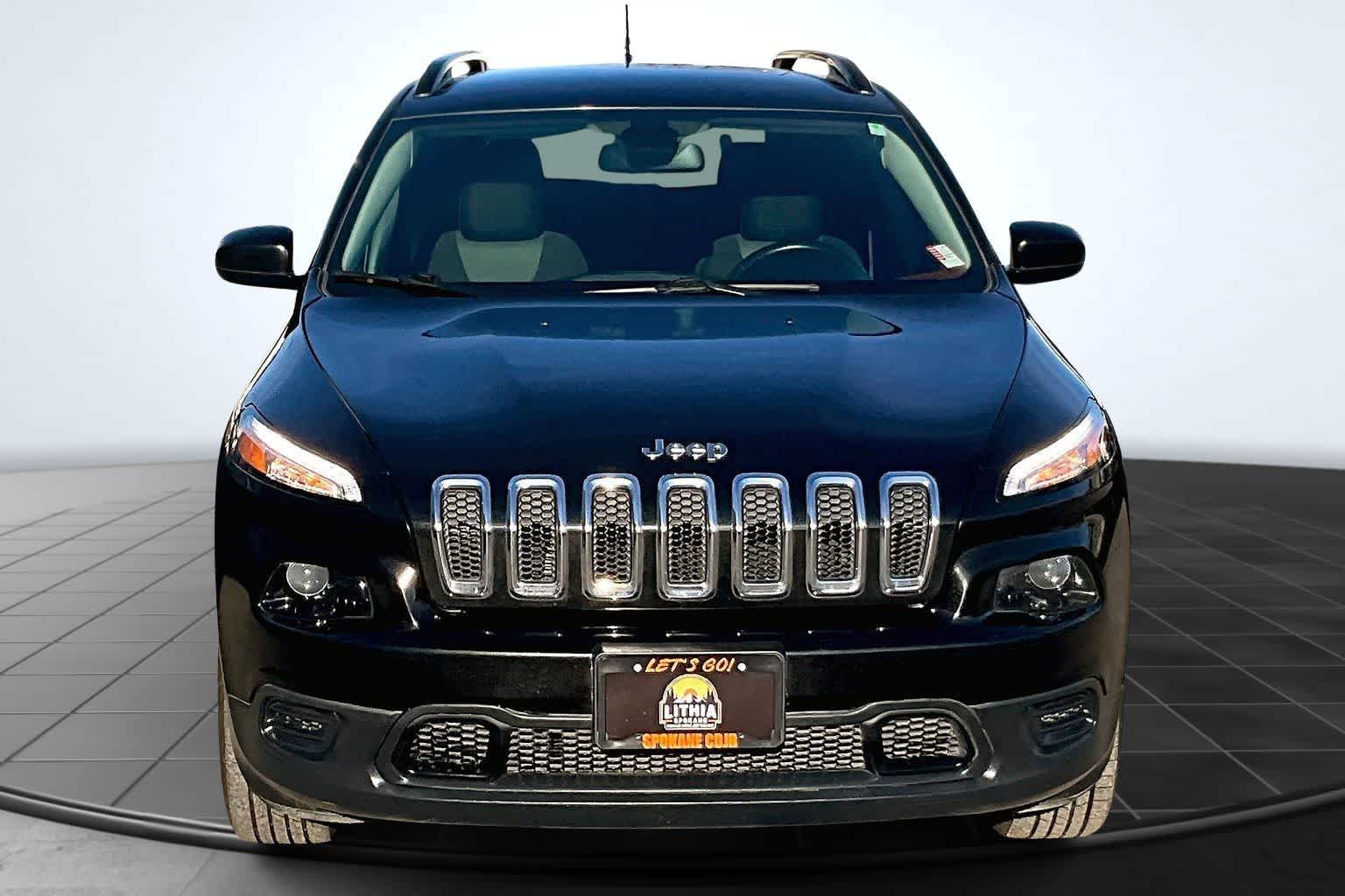 Thumbnail: 2016 Jeep Cherokee - 6