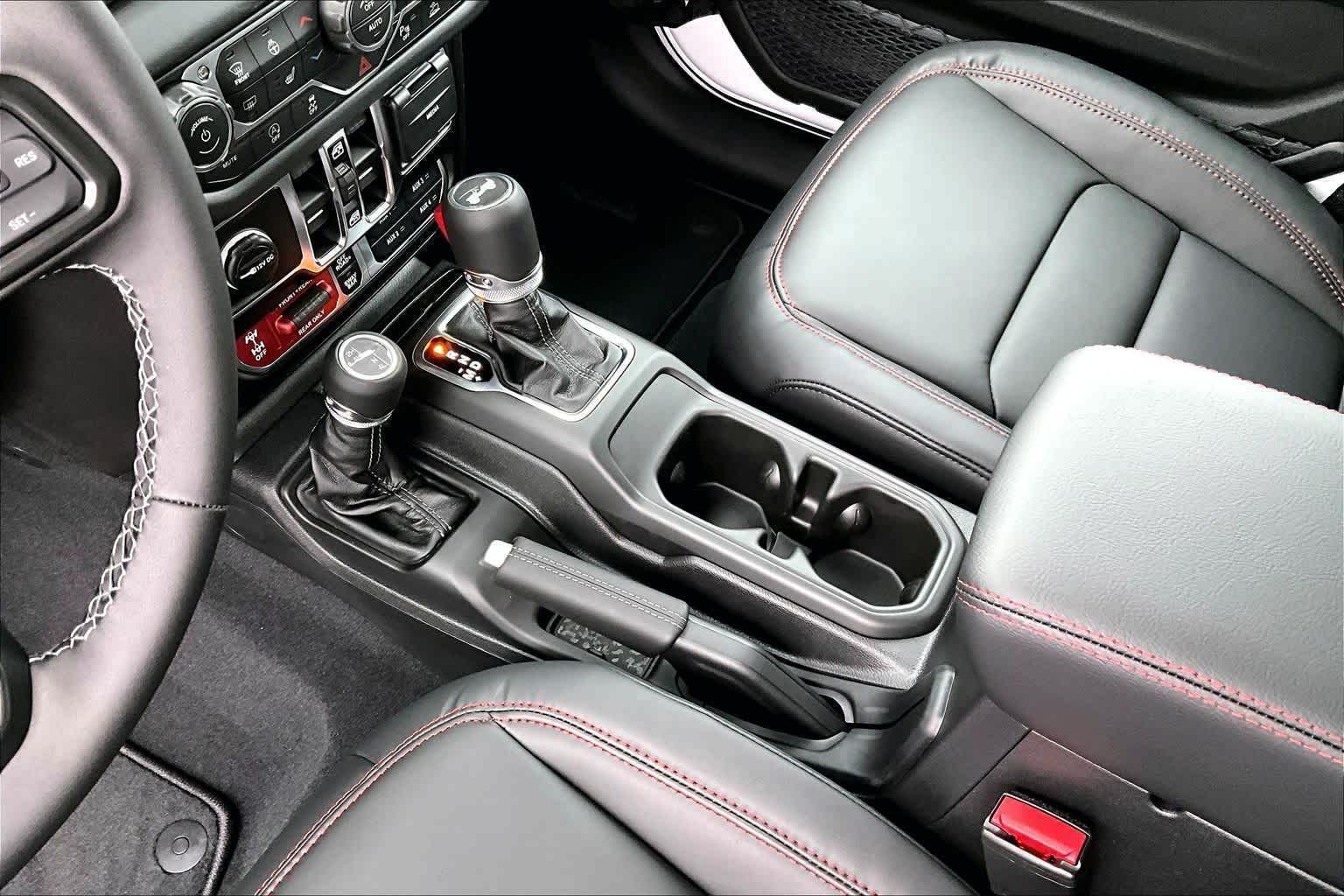 Thumbnail: 2026 Jeep Wrangler - 17